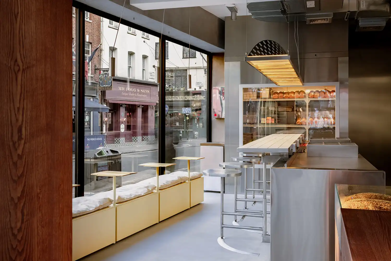 CRUNCH Sandwich Shop by KIDZ Studio: A Retro-Futuristic Design