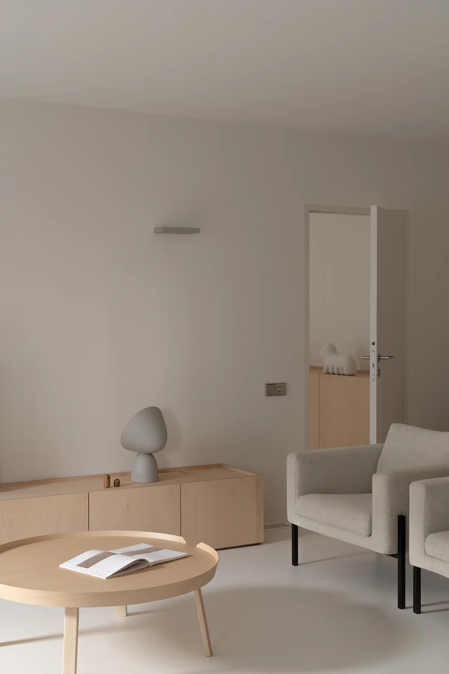 FOX Home: A Minimalist Haven Where Design Meets Innovation