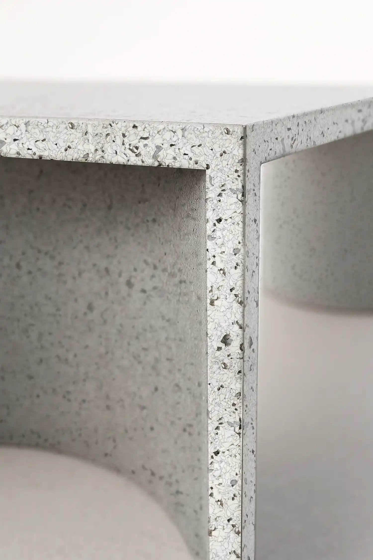 Joe Doucet and Polygood Unveil the OLO Table: A Sculptural Masterpiece in Circular Design