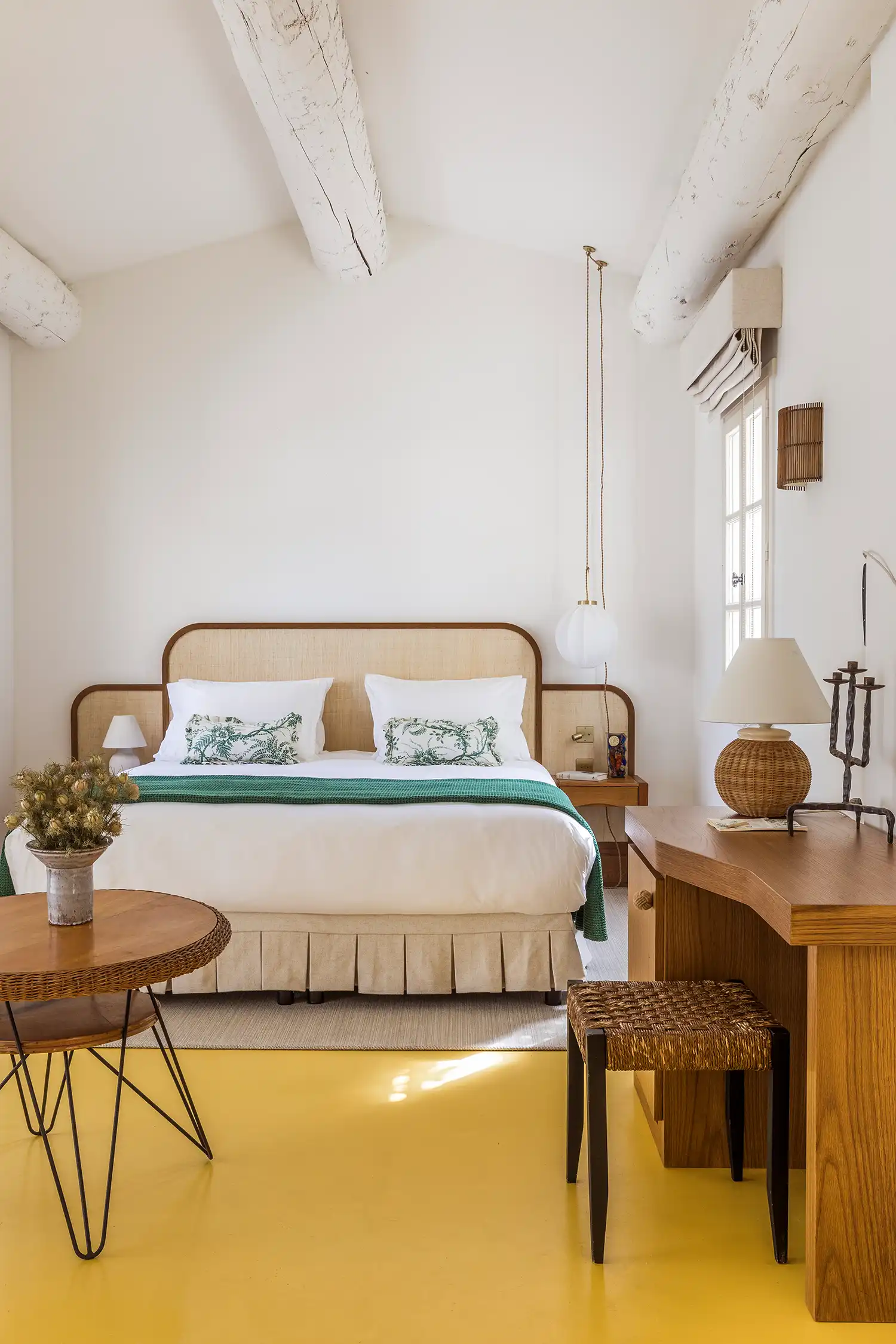 La Tartane: A 5-Star Seaside Sanctuary in Saint-Tropez Blending Mediterranean Charm and Artful Design