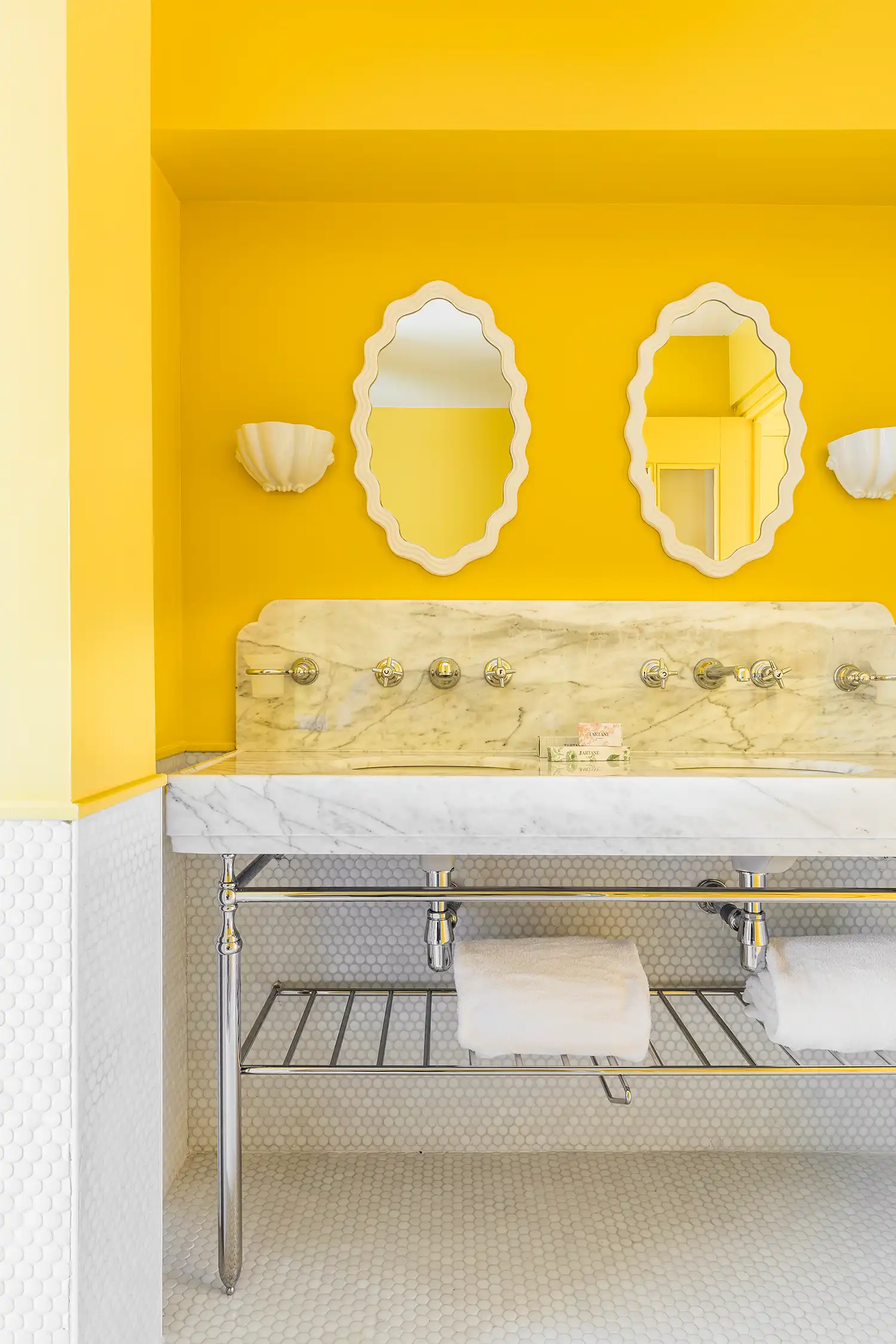 La Tartane: A 5-Star Seaside Sanctuary in Saint-Tropez Blending Mediterranean Charm and Artful Design