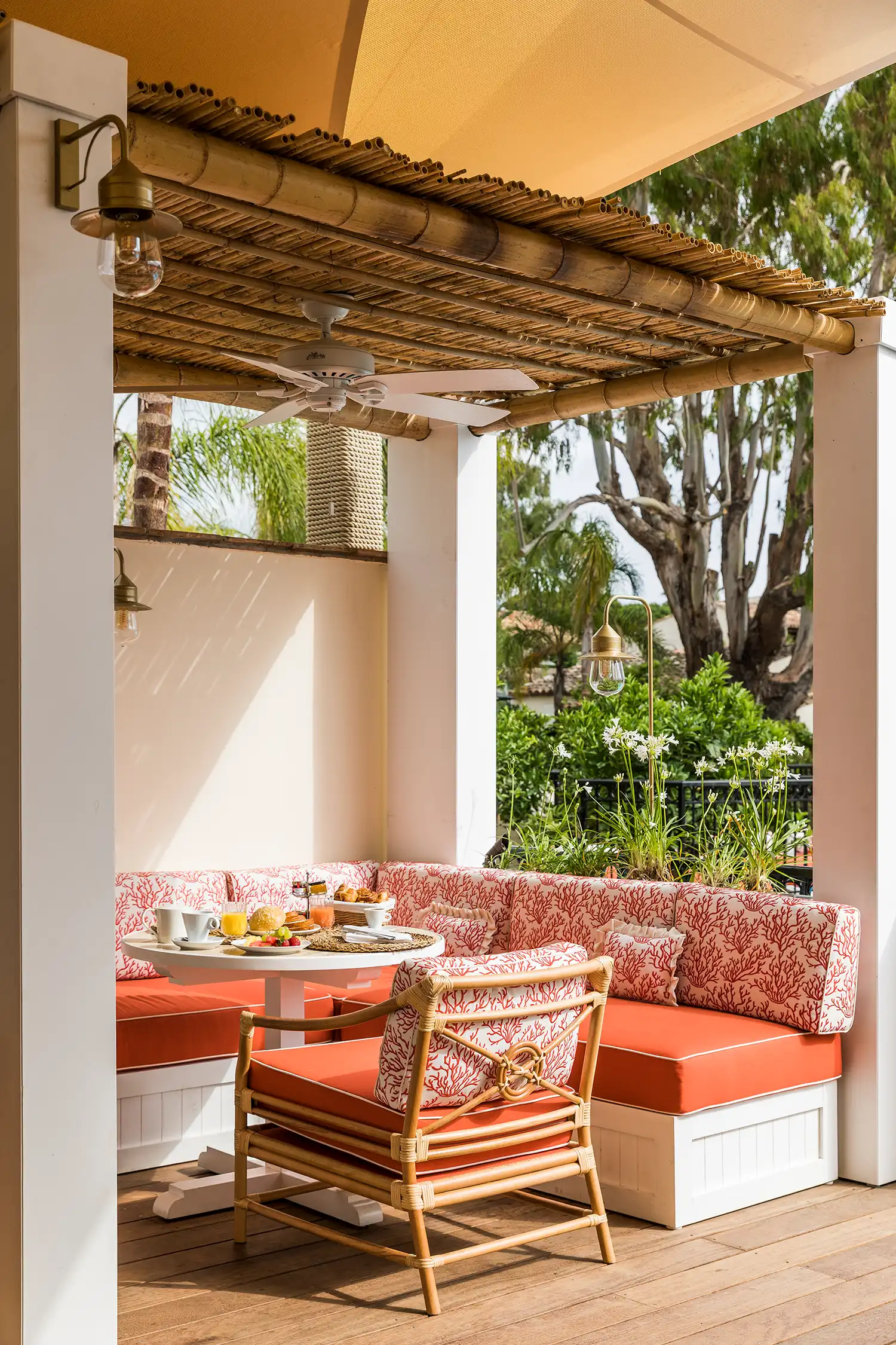 La Tartane: A 5-Star Seaside Sanctuary in Saint-Tropez Blending Mediterranean Charm and Artful Design