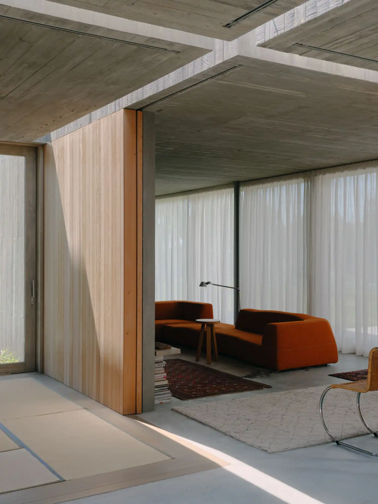 Mori House by Aires Mateus and MAArchitects: A Serene Fusion of Australian, Japanese, and Portuguese Design