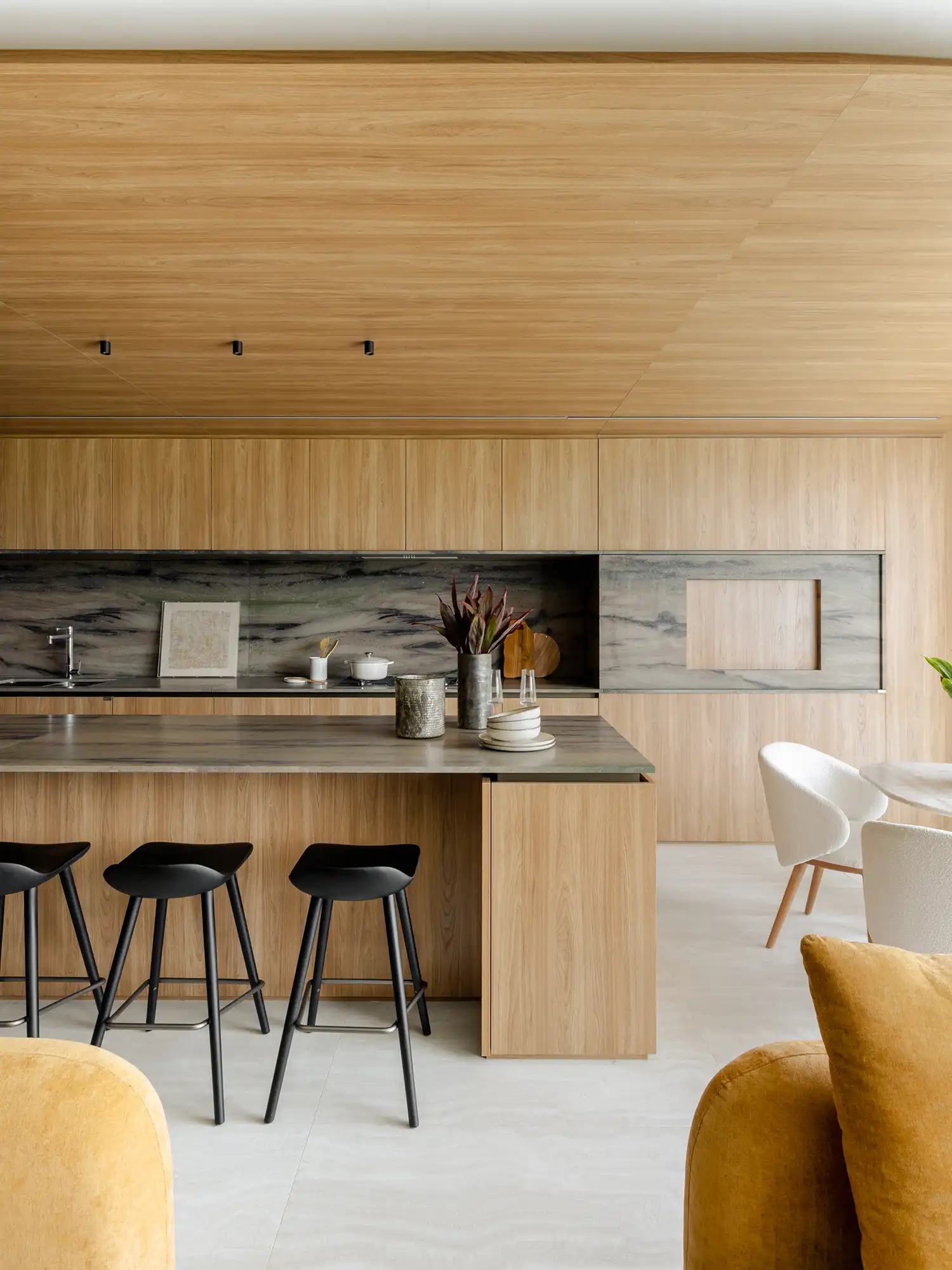 P587 Apartment in Praia Brava: A Masterclass in Fluid Coastal Living by Armentano Arquitetura