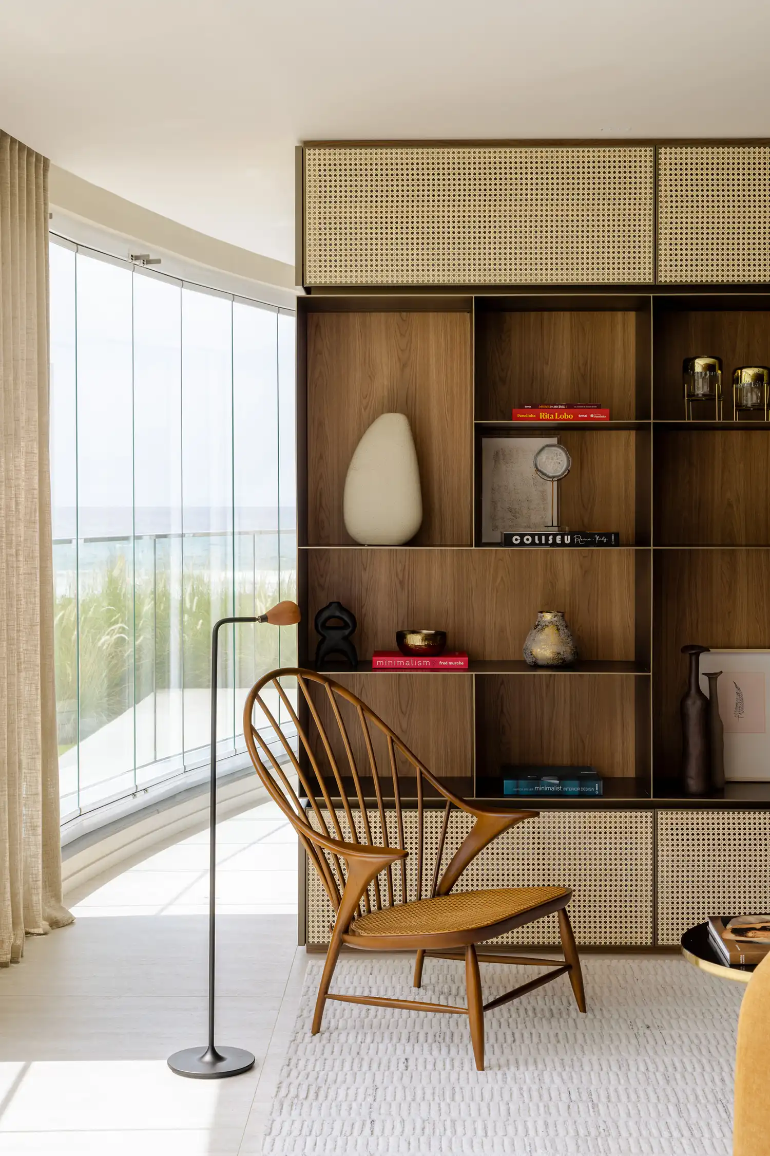 P587 Apartment in Praia Brava: A Masterclass in Fluid Coastal Living by Armentano Arquitetura