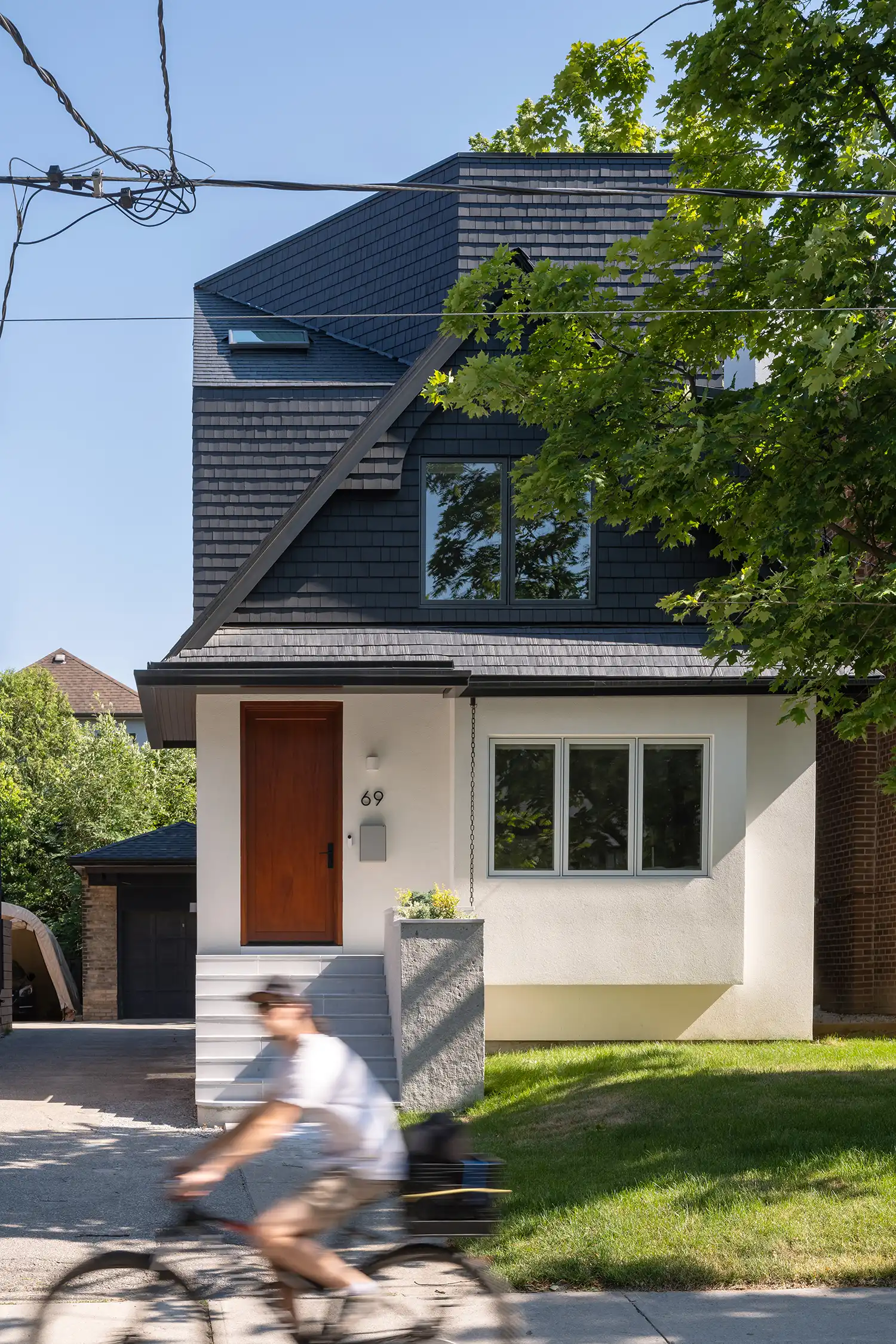 House of Books: Williamson Williamson’s Toronto Home Renovation