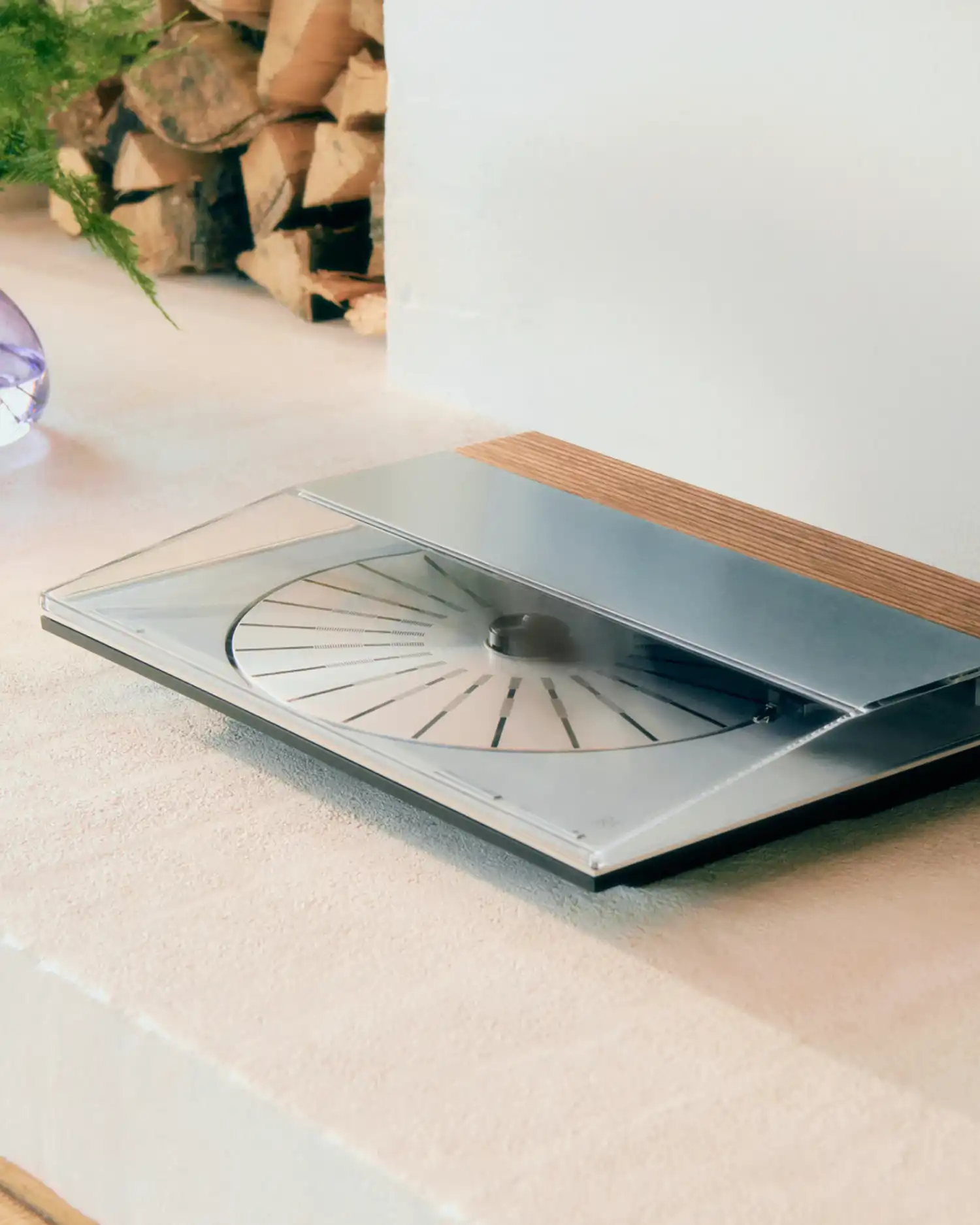 Bang & Olufsen Unveils Exquisite Beosystem 3000c, Reviving a Legend for the Modern Era