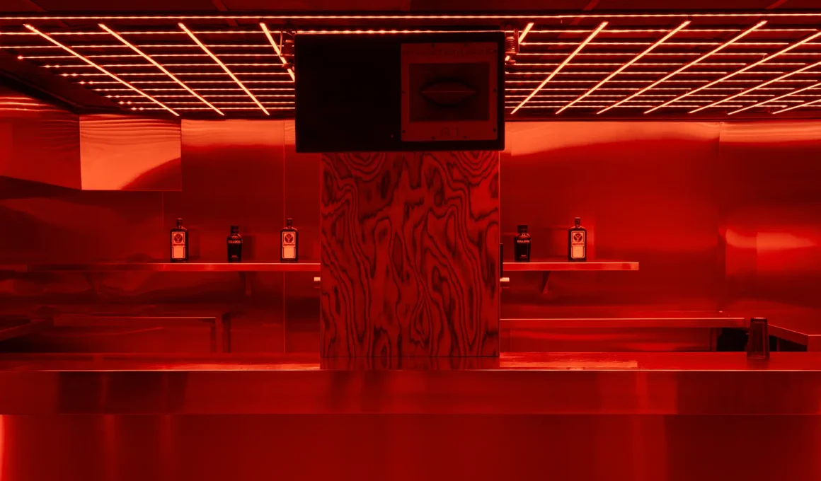 CLAP Studio Rekindles Valencia’s Iconic OVEN Club with a Multi-Sensory Redesign