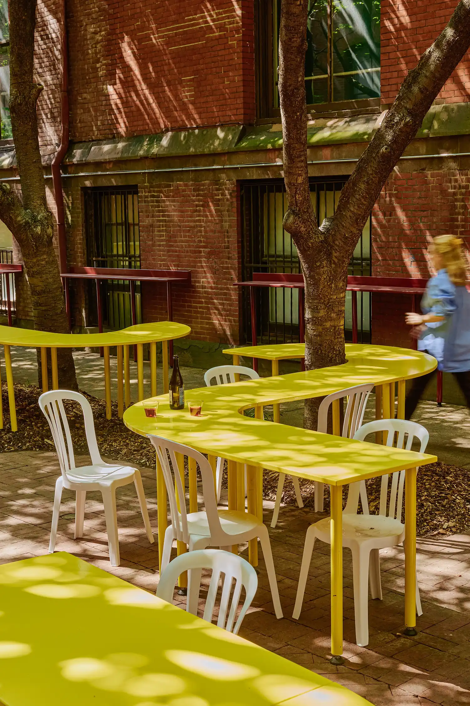 Frankie's Summer Club: Louis Kahn-Inspired Pop-Up Bar, Philadelphia