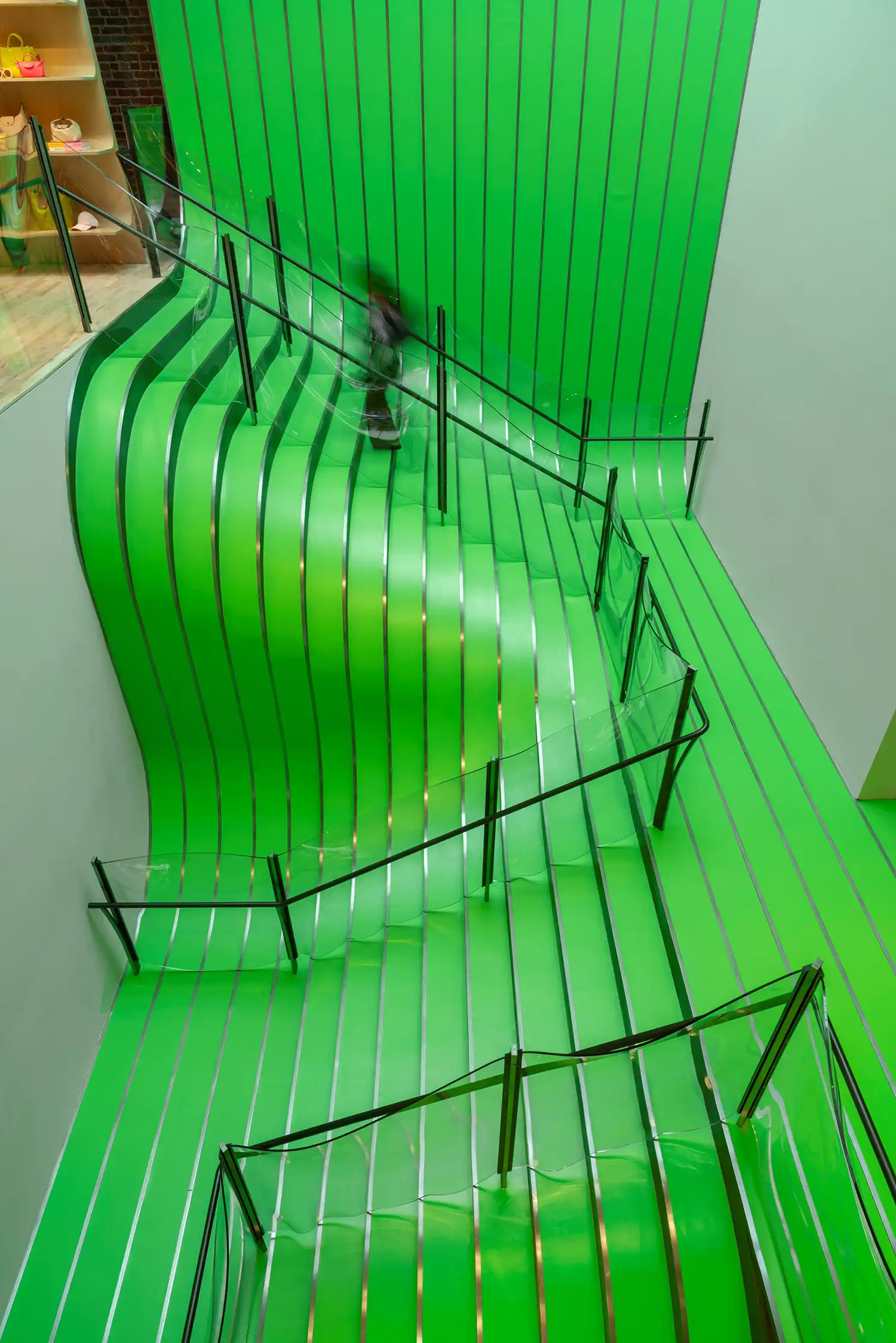 Heatherwick Studio Reimagines Longchamp’s NYC Landmark with Green Steel Drama