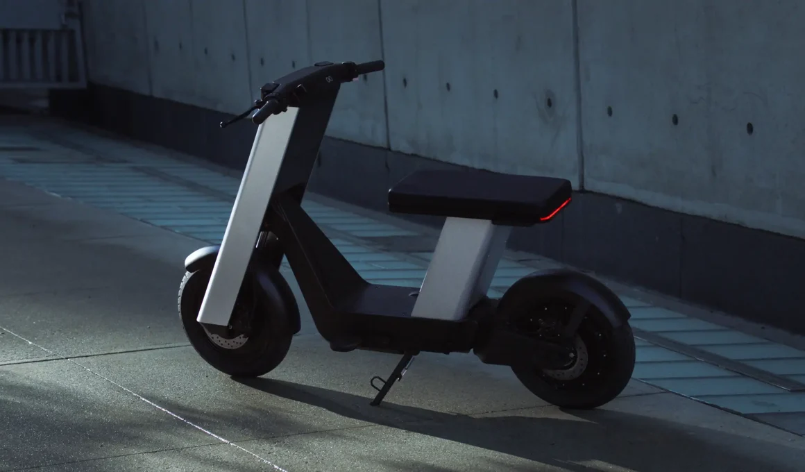 Infinite Machine's OLTO: Redefining Urban Mobility with a Bold, Modular Electric Cruiser