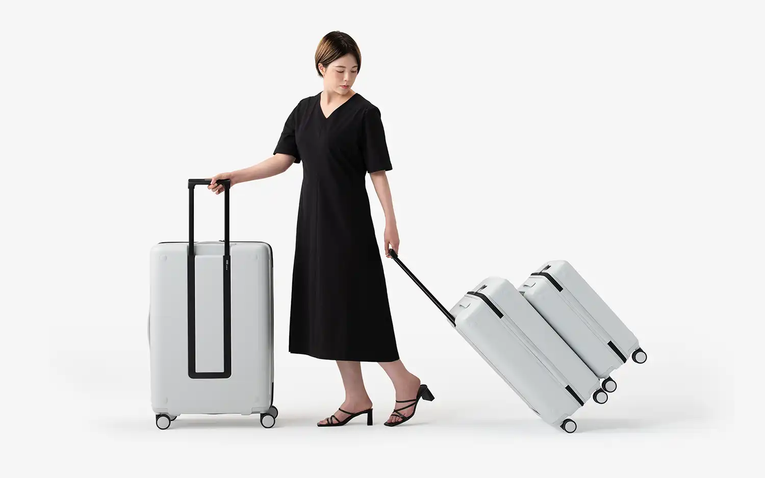 Jollying Dots Magnetic Luggage by Andrea Ponti 