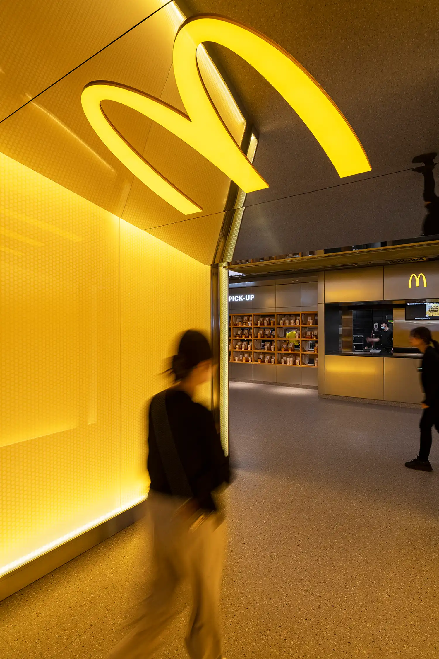 Mood Over Fries: Landini Associates Reimagines the World's Second Busiest McDonald's as a Dynamic Urban Chameleon