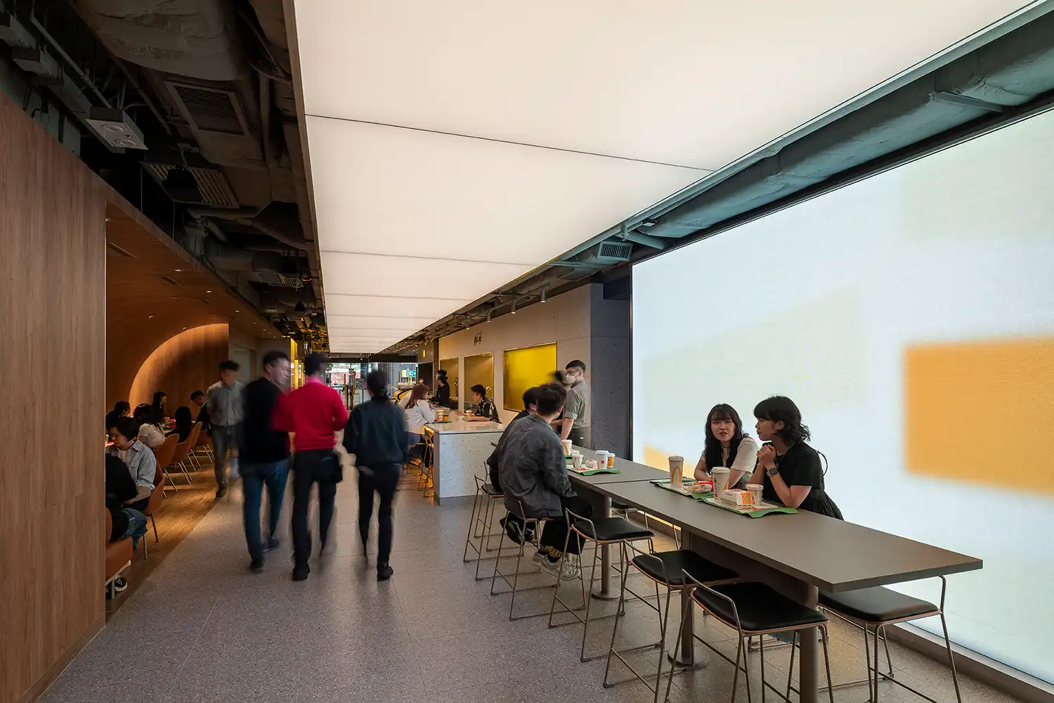 Mood Over Fries: Landini Associates Reimagines the World's Second Busiest McDonald's as a Dynamic Urban Chameleon