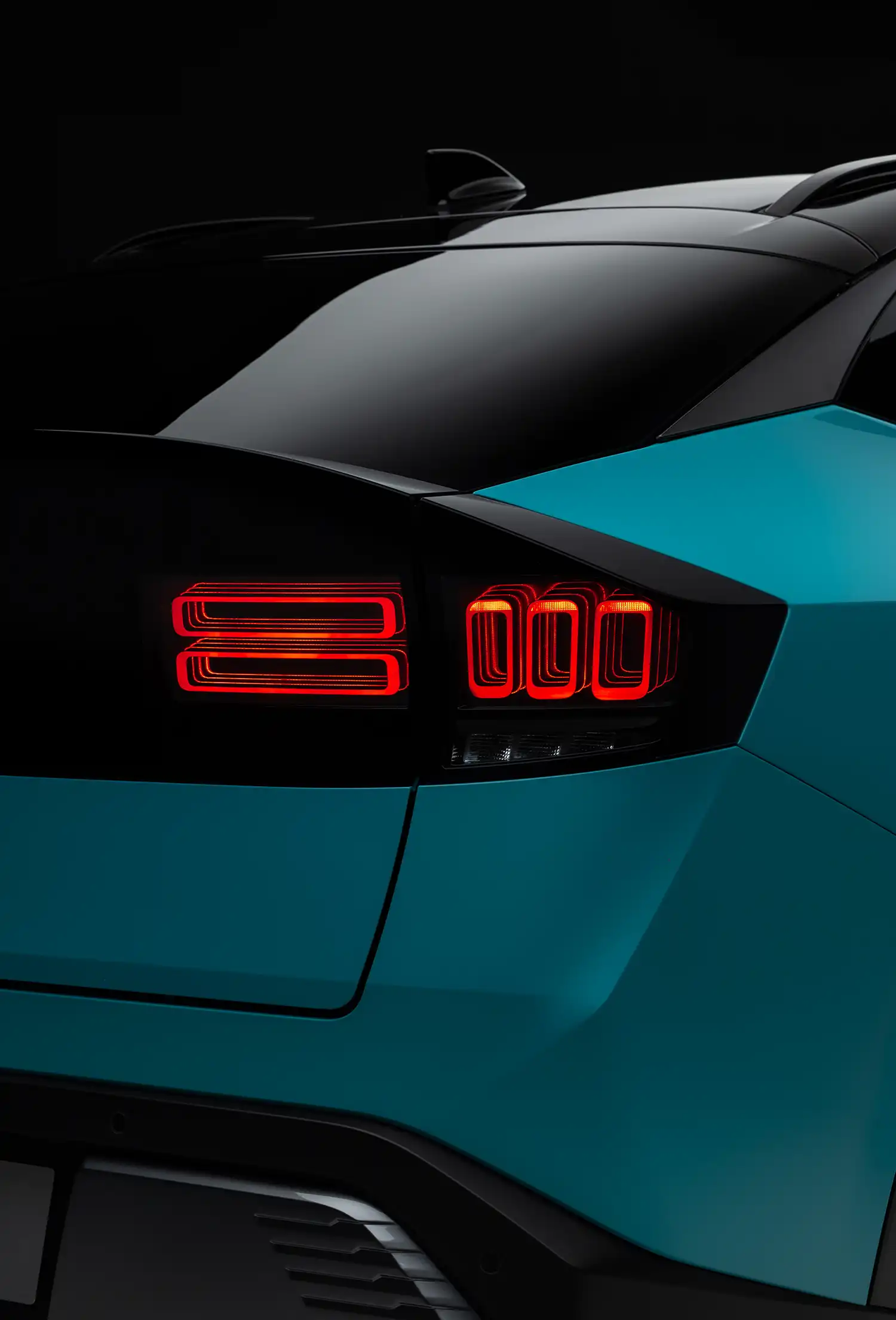 New Nissan LEAF: Redesign, Range & Tech Specs