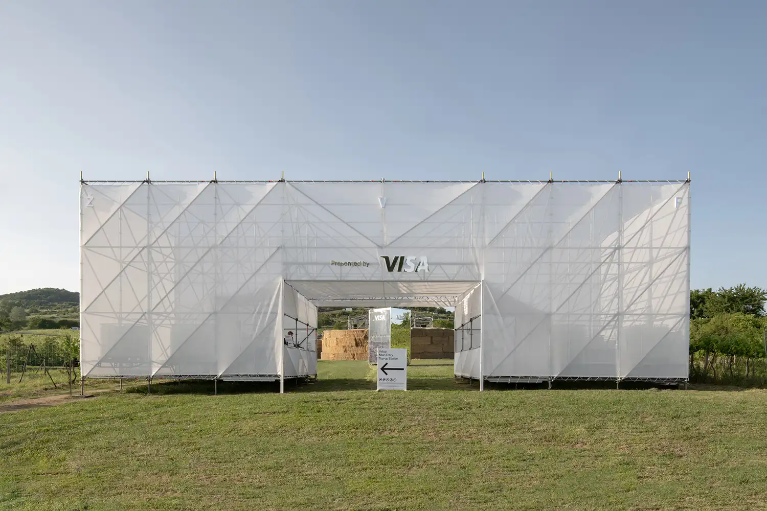 Vineyard Rhythms: Jakub Kolarovič Architects Frame Ženy Víno Funk 2025 with Tactile Temporary Urbanism