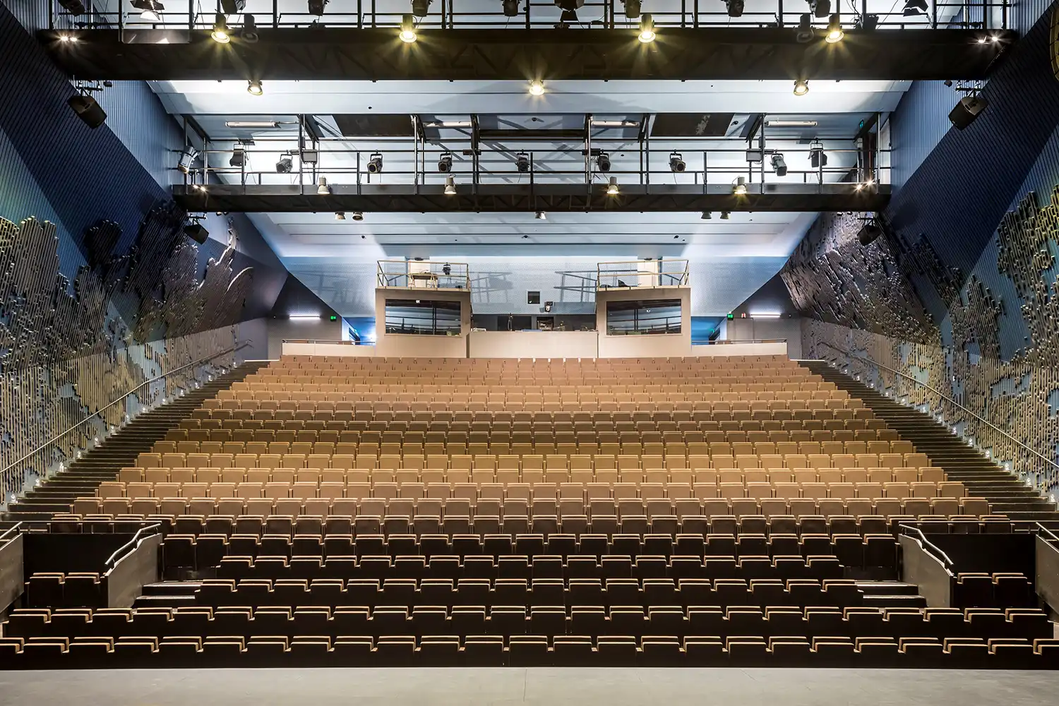 AJC’s Théâtre du Beauvaisis: Secular Nave Architecture | Beauvais, France