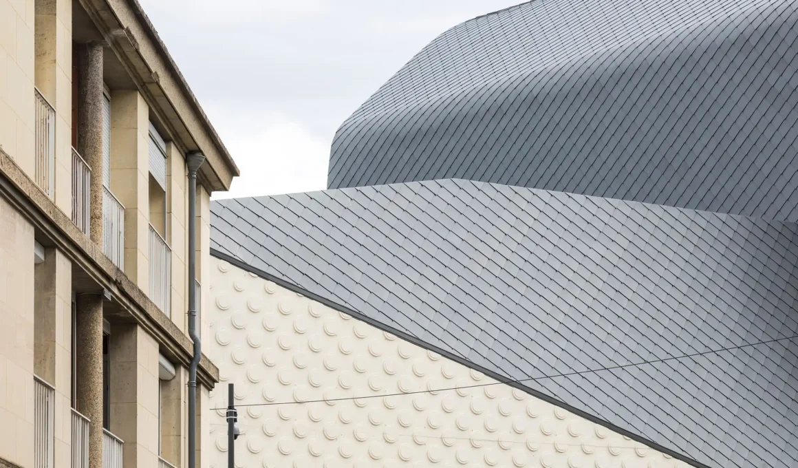 AJC Architectes Théâtre du Beauvaisis secular nave exterior Beauvais France contemporary facade vertical silhouette Gothic cathedrals
