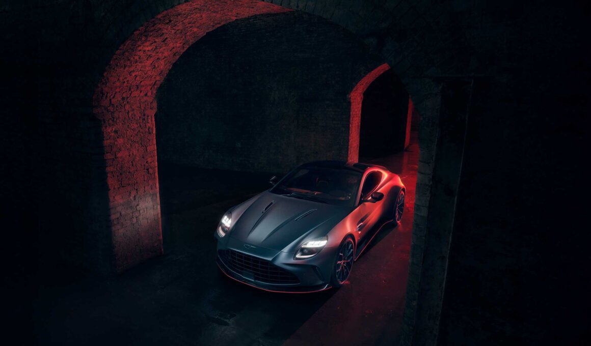 Aston Martin Vantage S