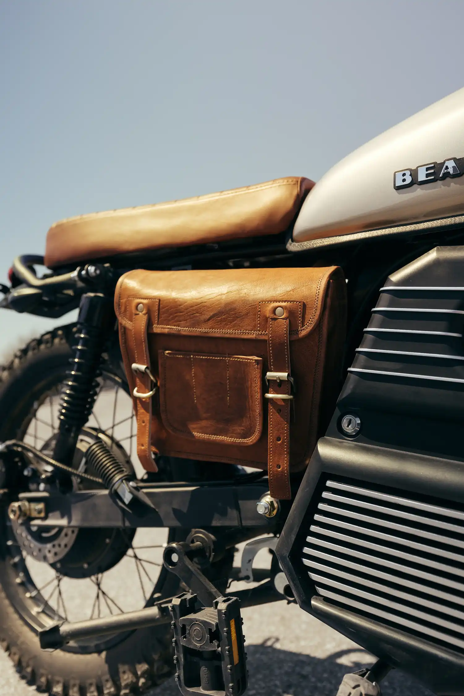 Beachman '64 E-Bike: Vintage Style, 45 MPH & Moped-Class