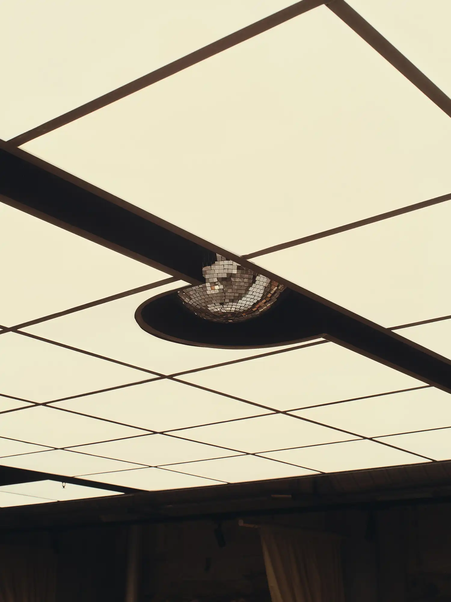 Central Restaurant Brisbane by J.AR Office | Cantonese Cuisine & Nightlife