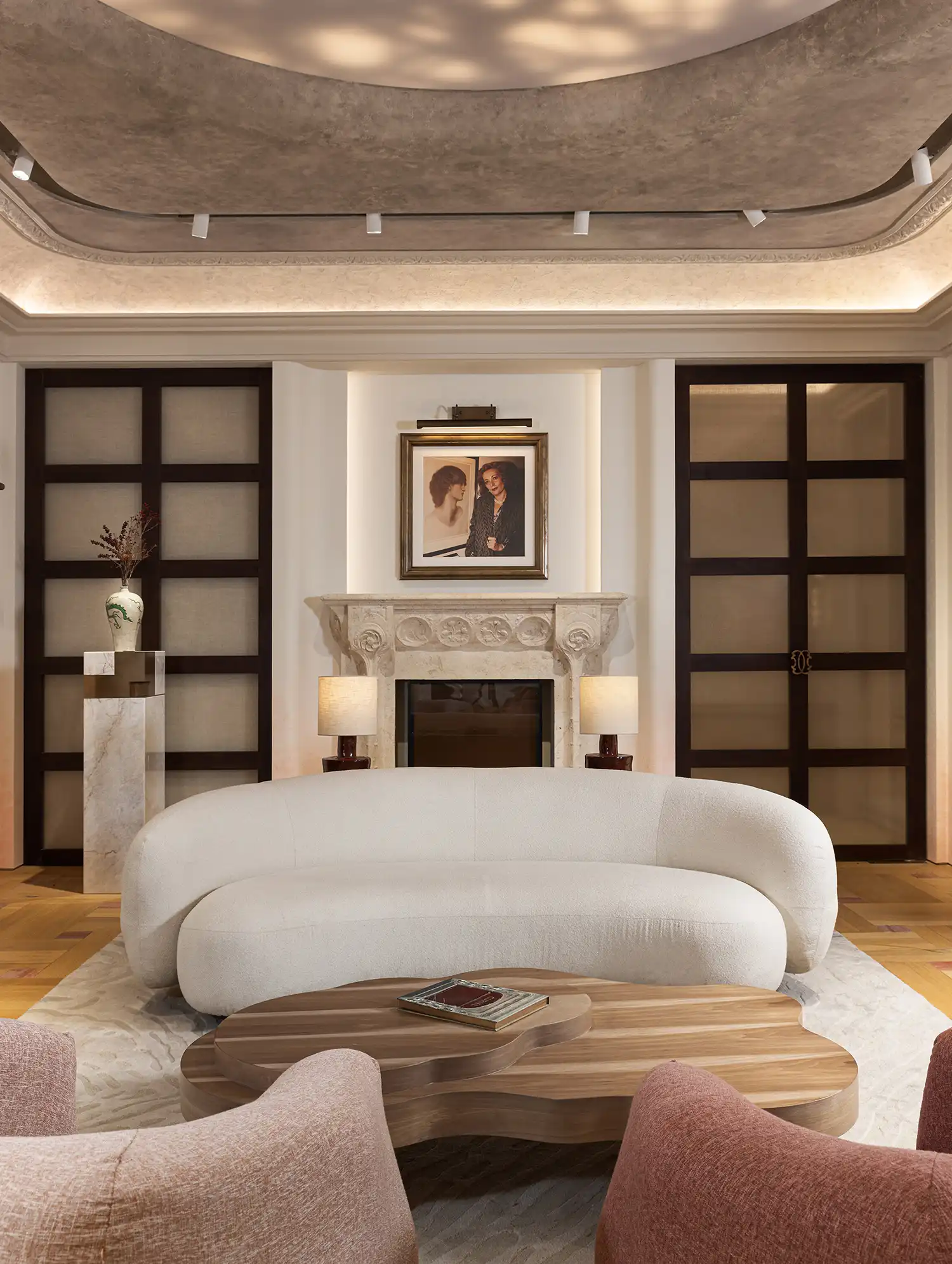CURIEL CASA Chongqing: Where Milanese Opera Meets Mountain Majesty in Parametric Poetry