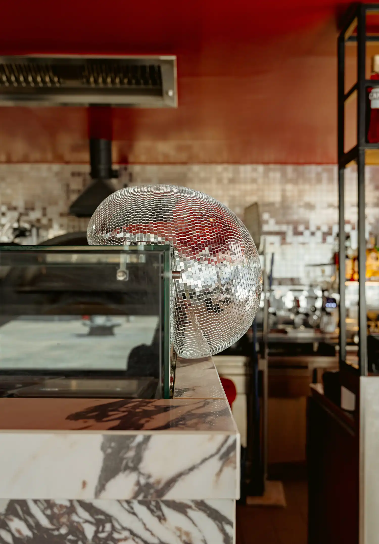 Good Gastein: BWM's Italo-Disco Pizzeria Bar in Bad Gastein