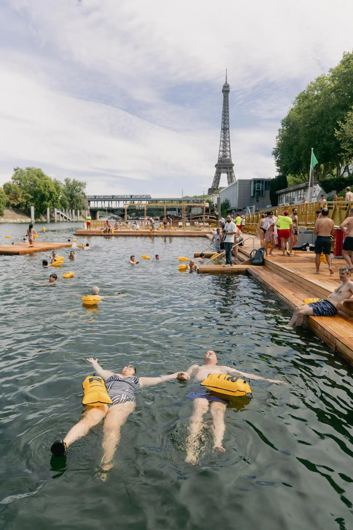Seine Swimming Paris: Mater Studio’s Demountable Pool at Grenelle