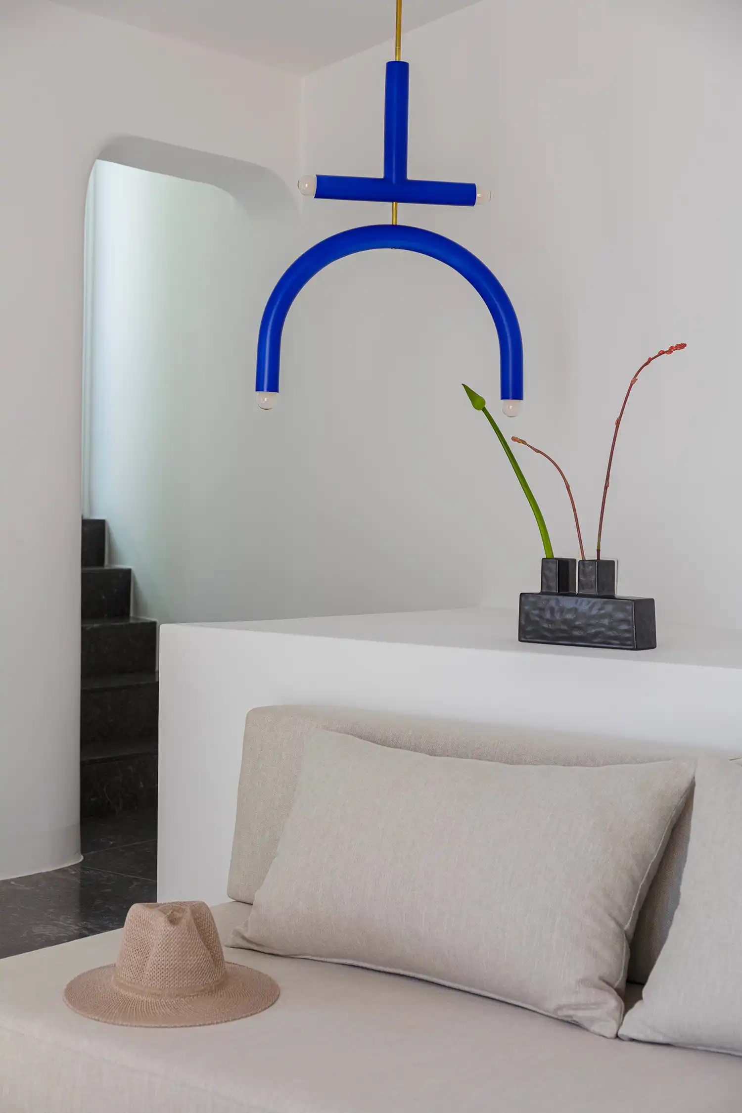 Sculpted Sanctuary: Kapsimalis Architects Redefine Caldera Living at Canaves Hotel Oia