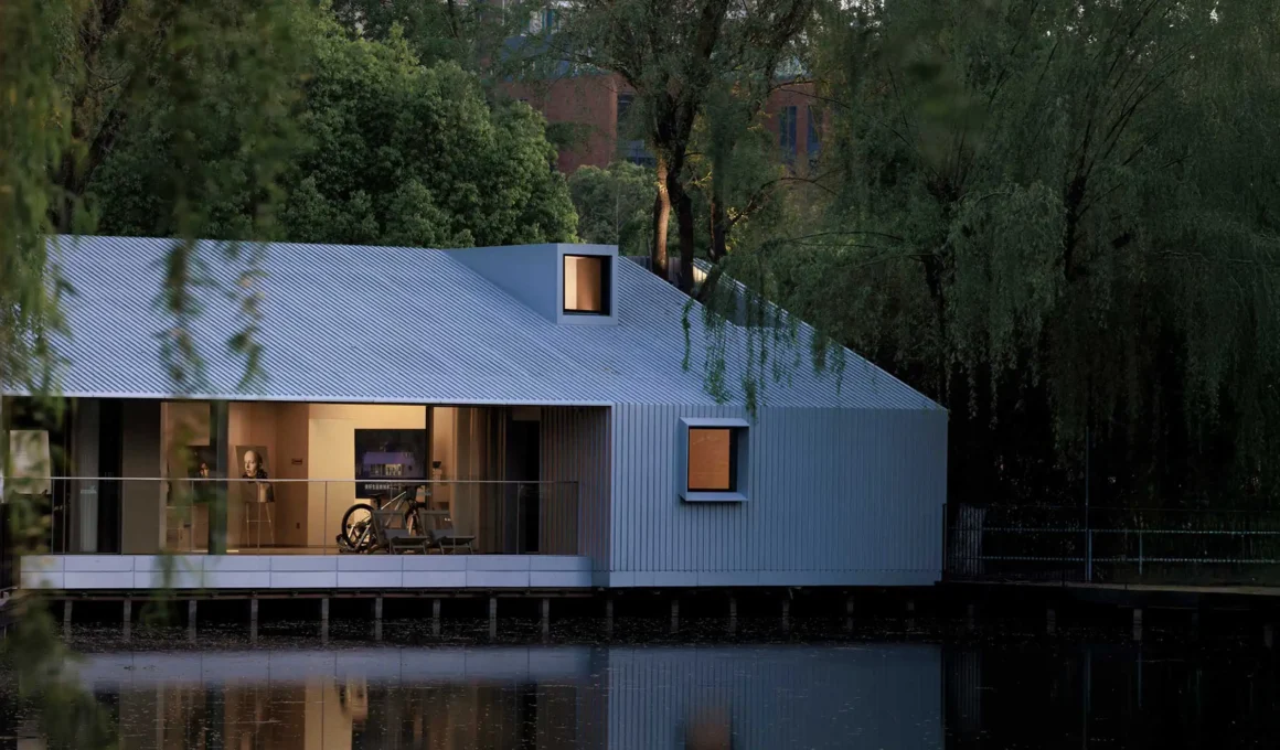 Wutopia Lab's Lake House: 40-Day Zero-Carbon Pavilion in Shanghai