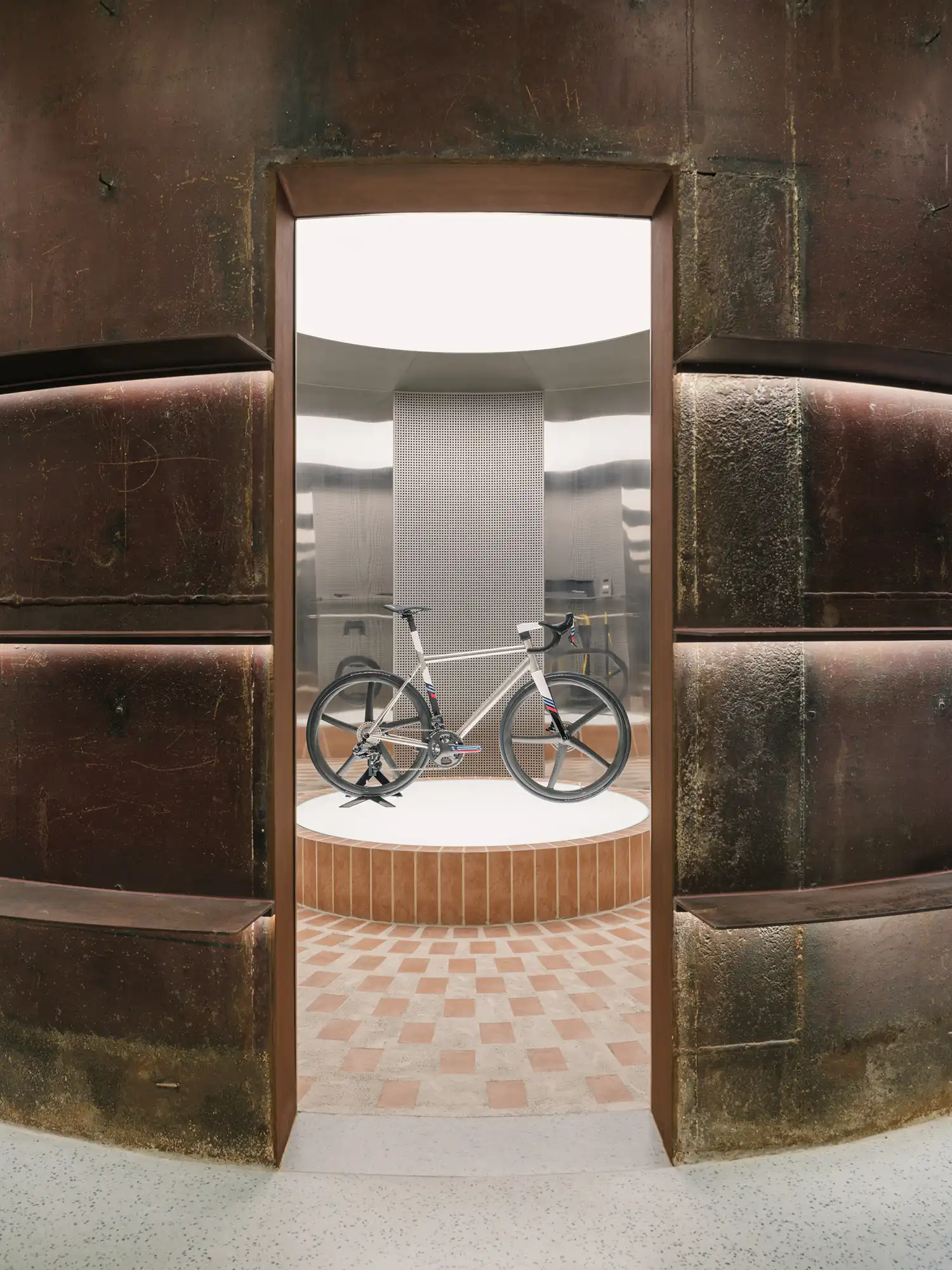 AITASHOP Beijing: Yatofu-Designed Cycling Flagship | Industrial Design