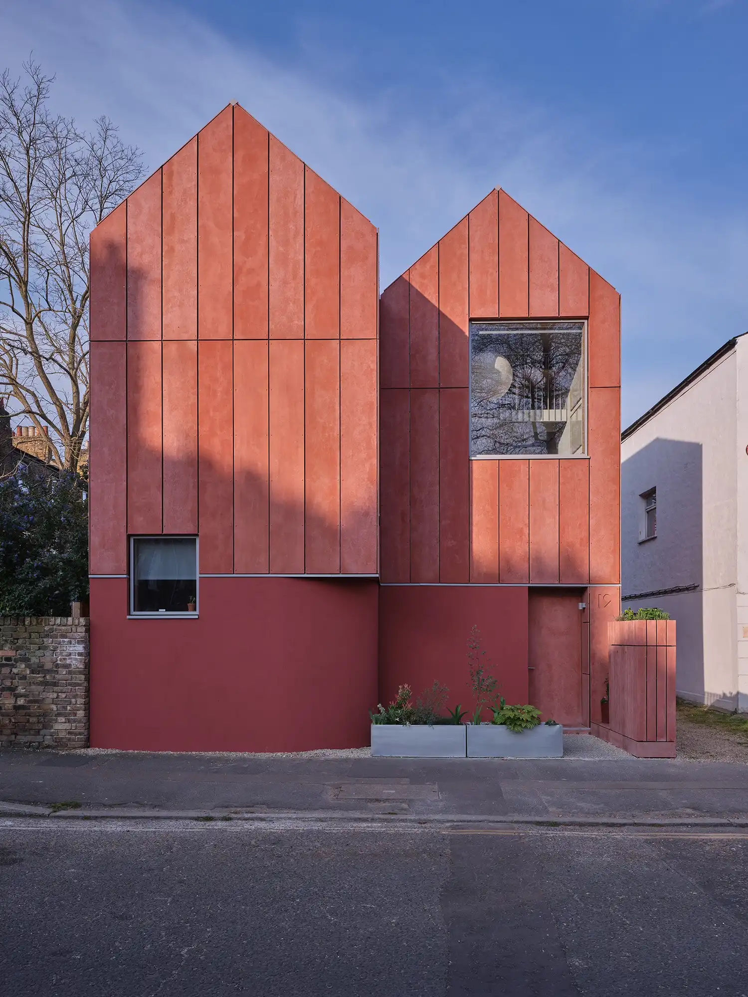 Twin House London: Graeme Williamson’s Upside-Down Flexible Family Home