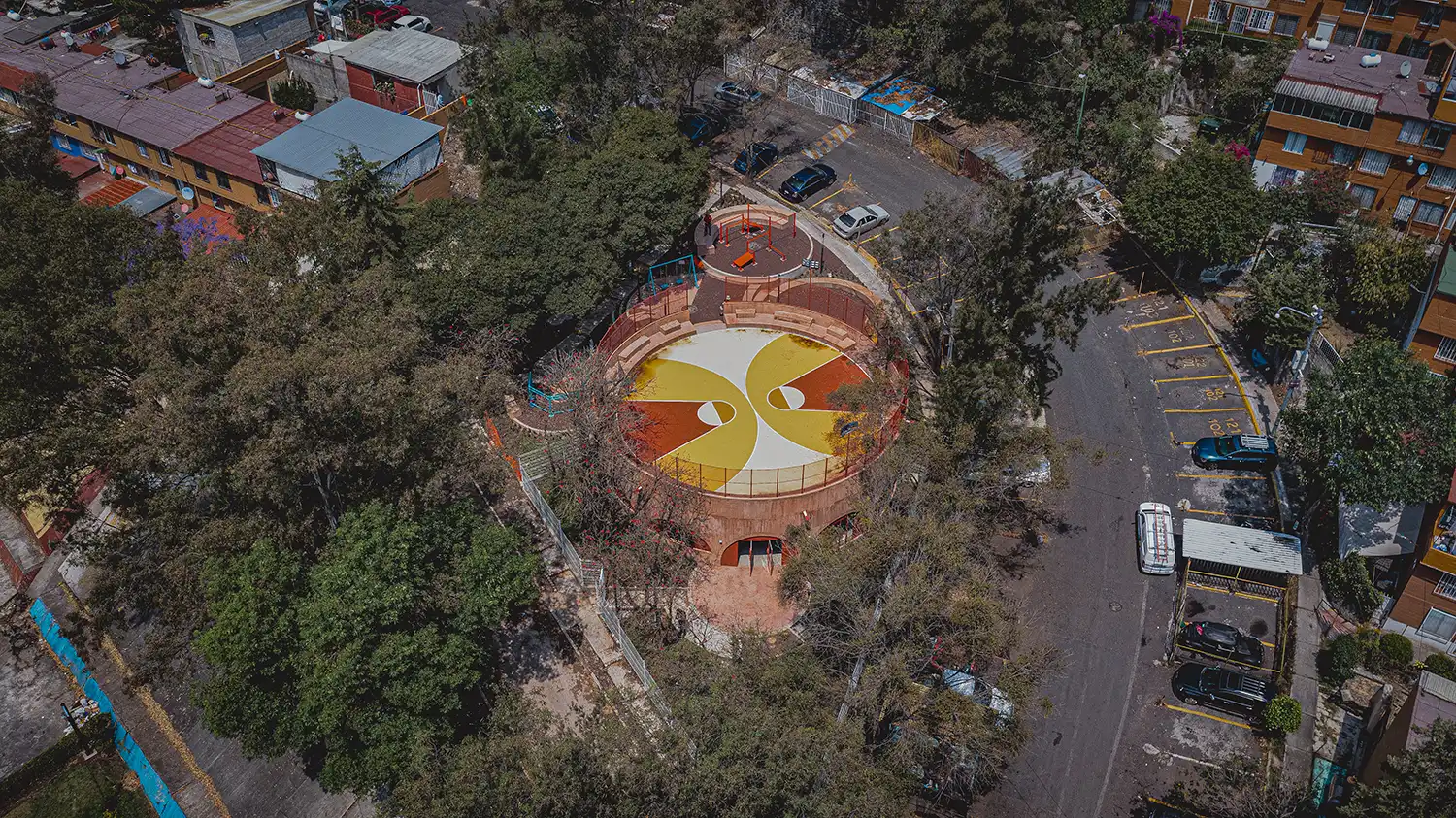 AMASA Estudio's Circular Park Transforms a Mexico City Ravine | UH INFONAVIT Santa Fe