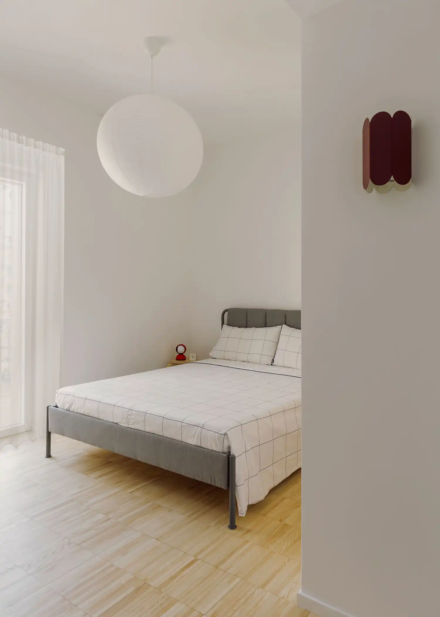 PAROS ARCHITETTURA Renovates Casa Tirreno with Fluid Glass-Brick Wall