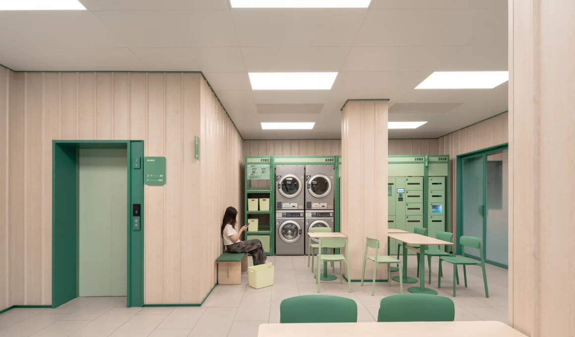 Hi Inn Self-Service Hotel Ningbo lobby interior design by Vermilion Zhou Design Group, showcasing modular furniture, self-service check-in kiosks, and sustainable materials.