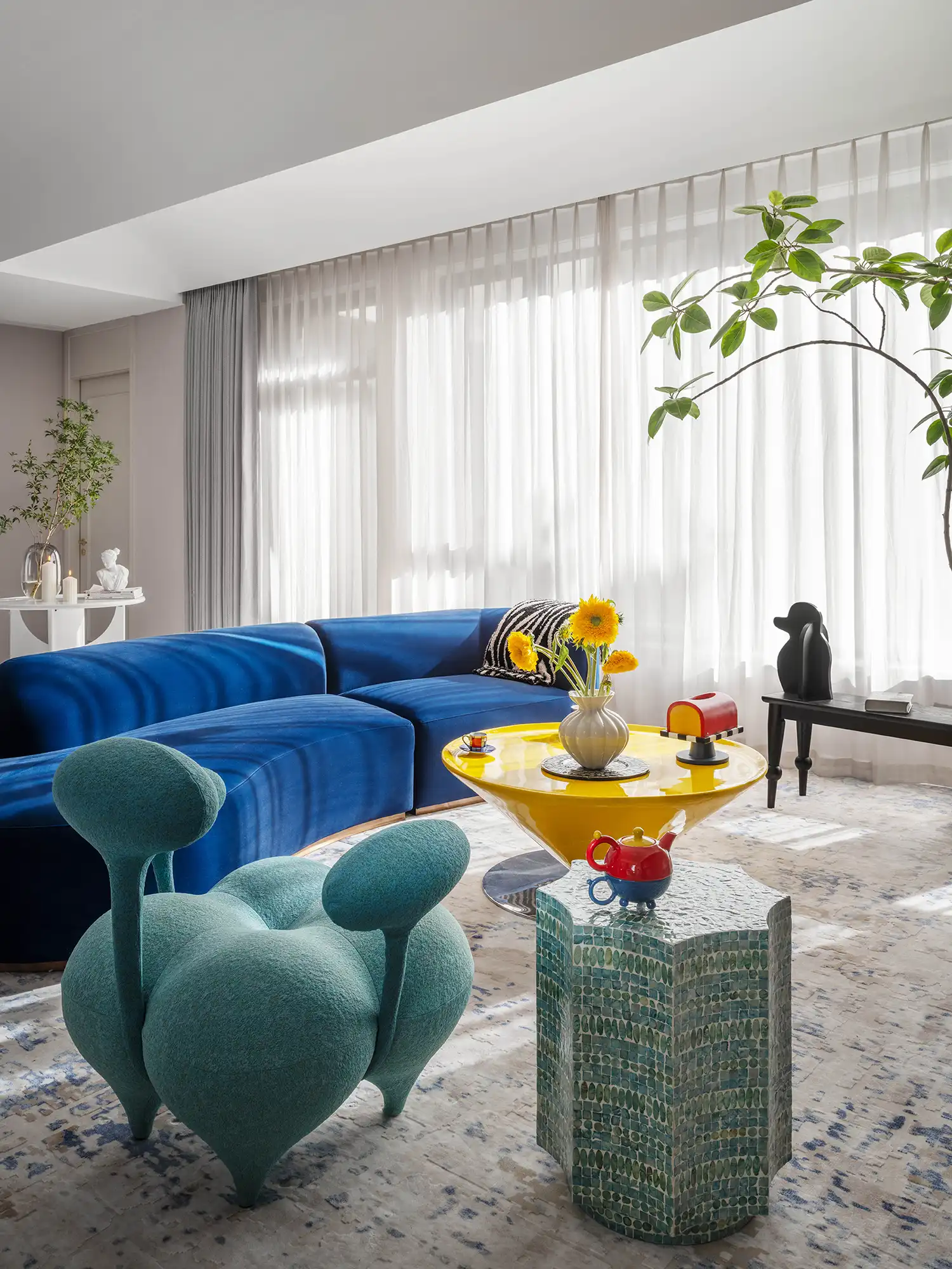 Mondrian Palette Residence by Xia Fu | Shangceng Design | Art-Inspired Beijing Home