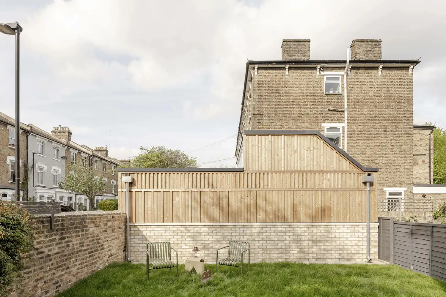 Owain Williams Designs Community Housing Centre in Haringey