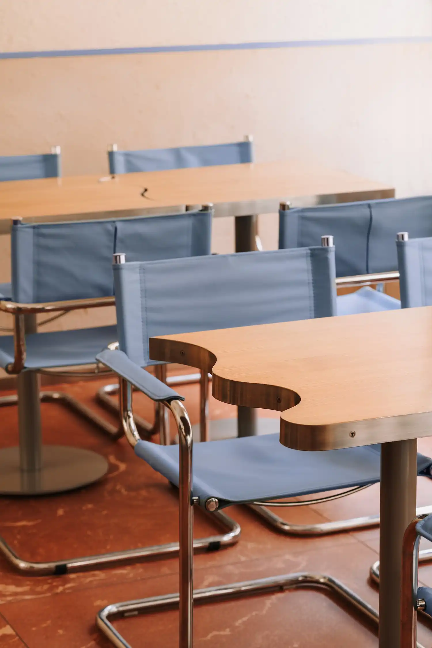 PLUTO Smash Burger Restaurant Interior Design in Wrocław by Znamy Się 