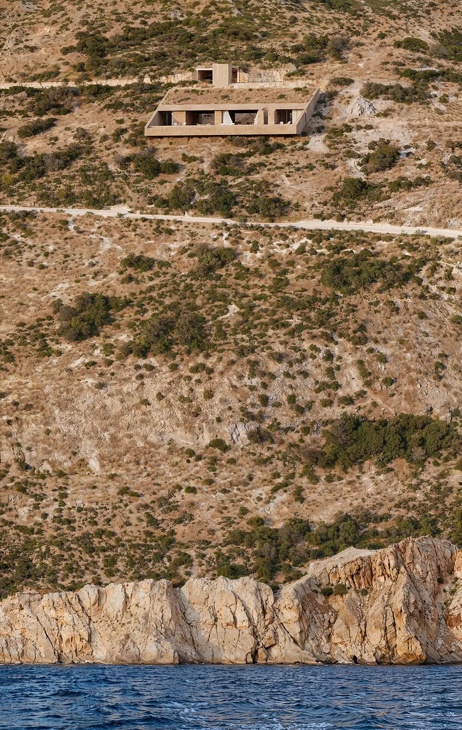 Signature Villa: Oppenheim Architecture's Concrete Masterpiece on the Albanian Coast