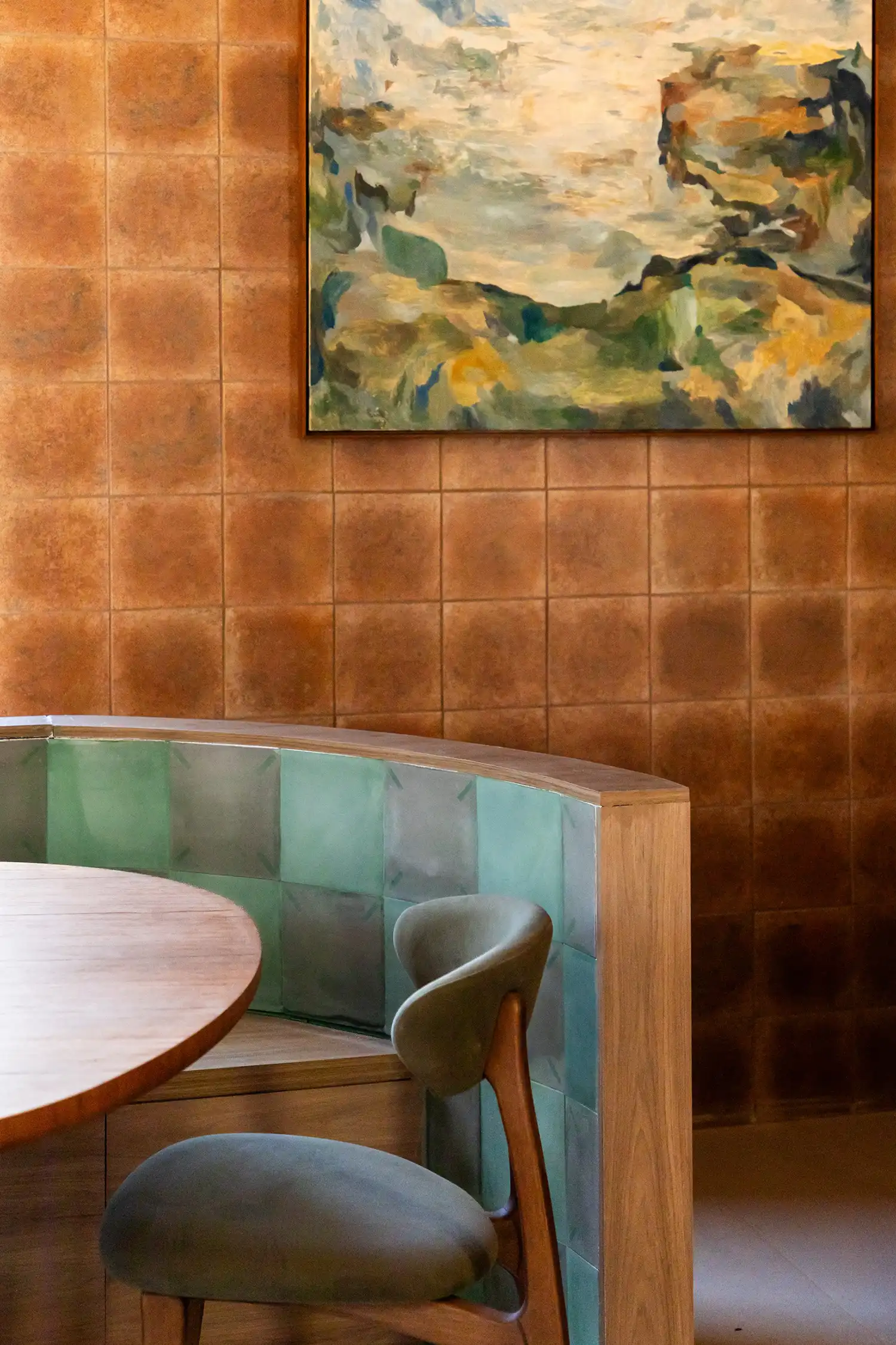 Cozze Ristorante Brasília: A Sensory Experience by Hersen Mendes Arquitetura 