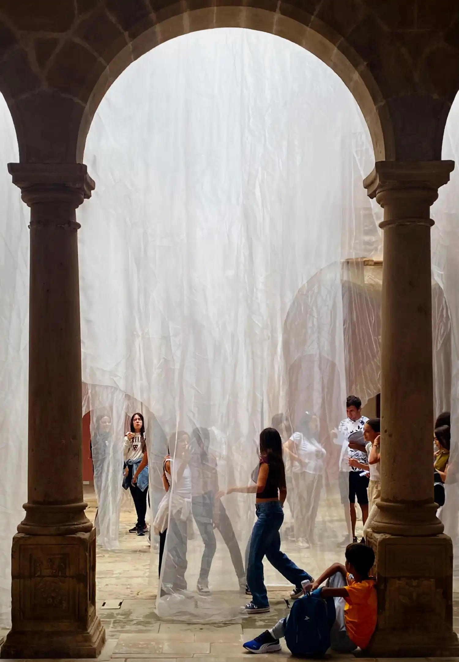 mbrales de Ensueño: Else’s Translucent Art Installation in Tortosa, Spain