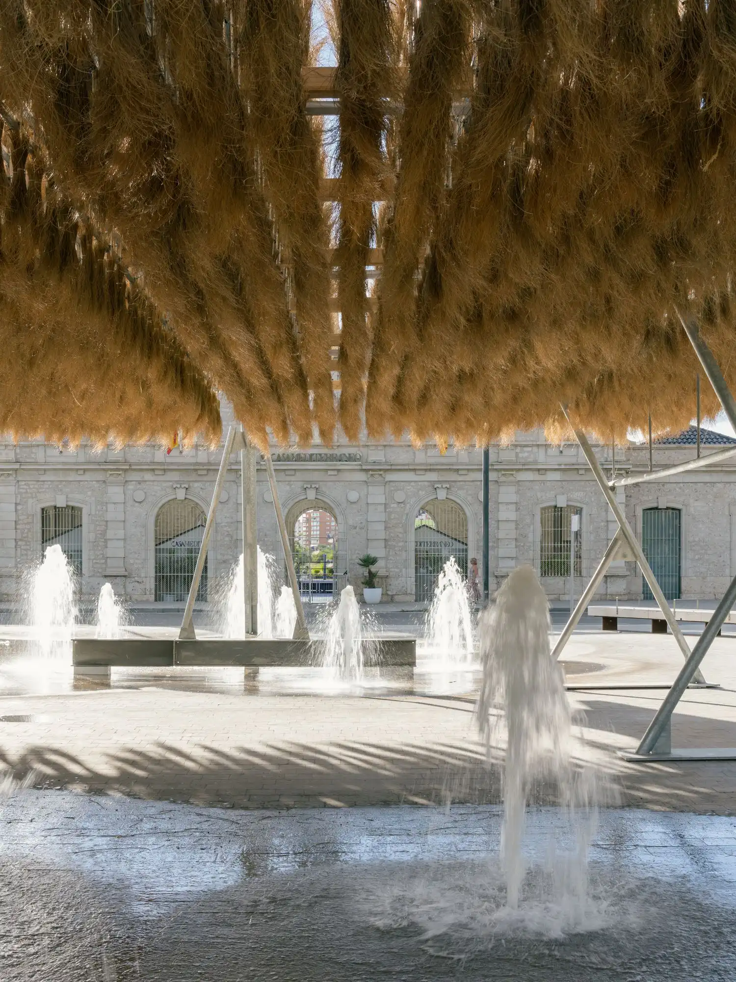 Espartal Pavilion: ELE Arkitektura & GA Estudio Weave Esparto Grass for Temporary Installation in Alicante