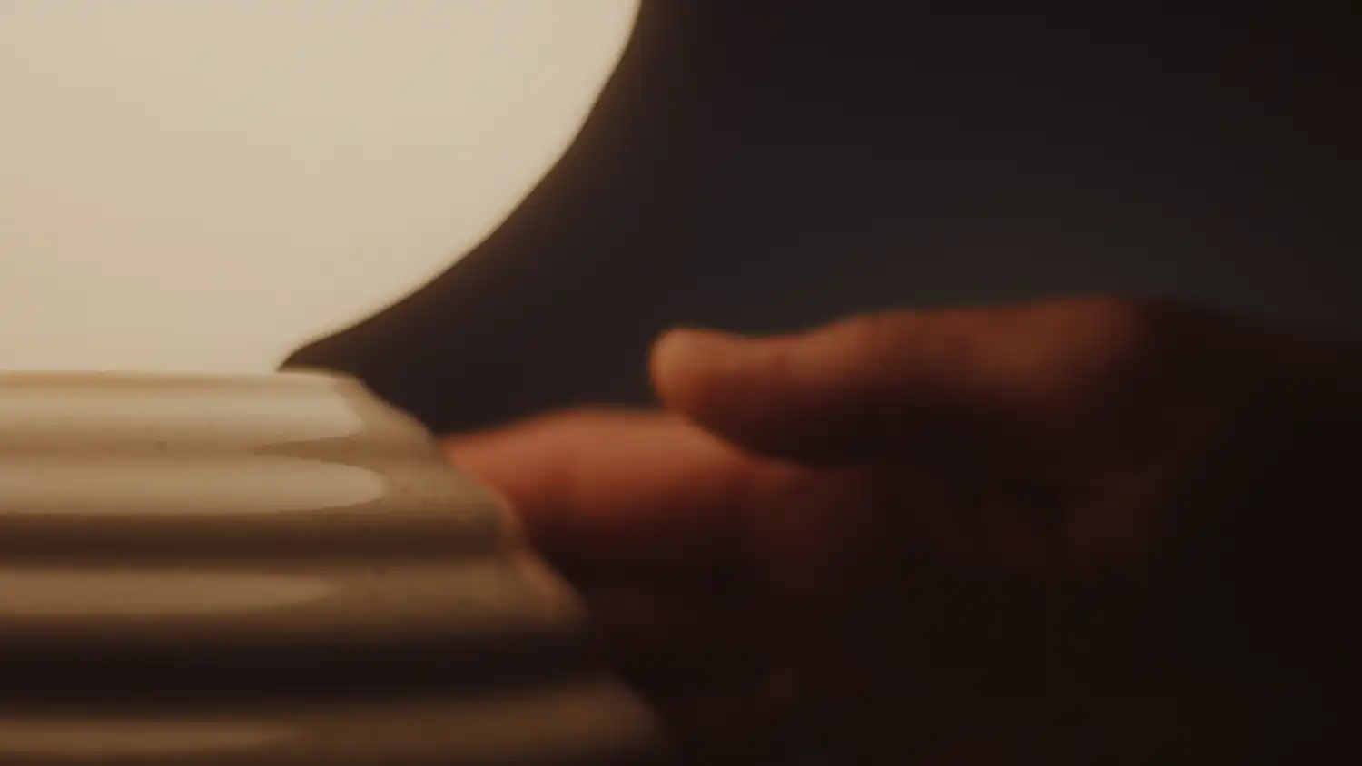 Heatherwick Studio and Tala Launch Wake: A Sleep Light for Digital Fatigue