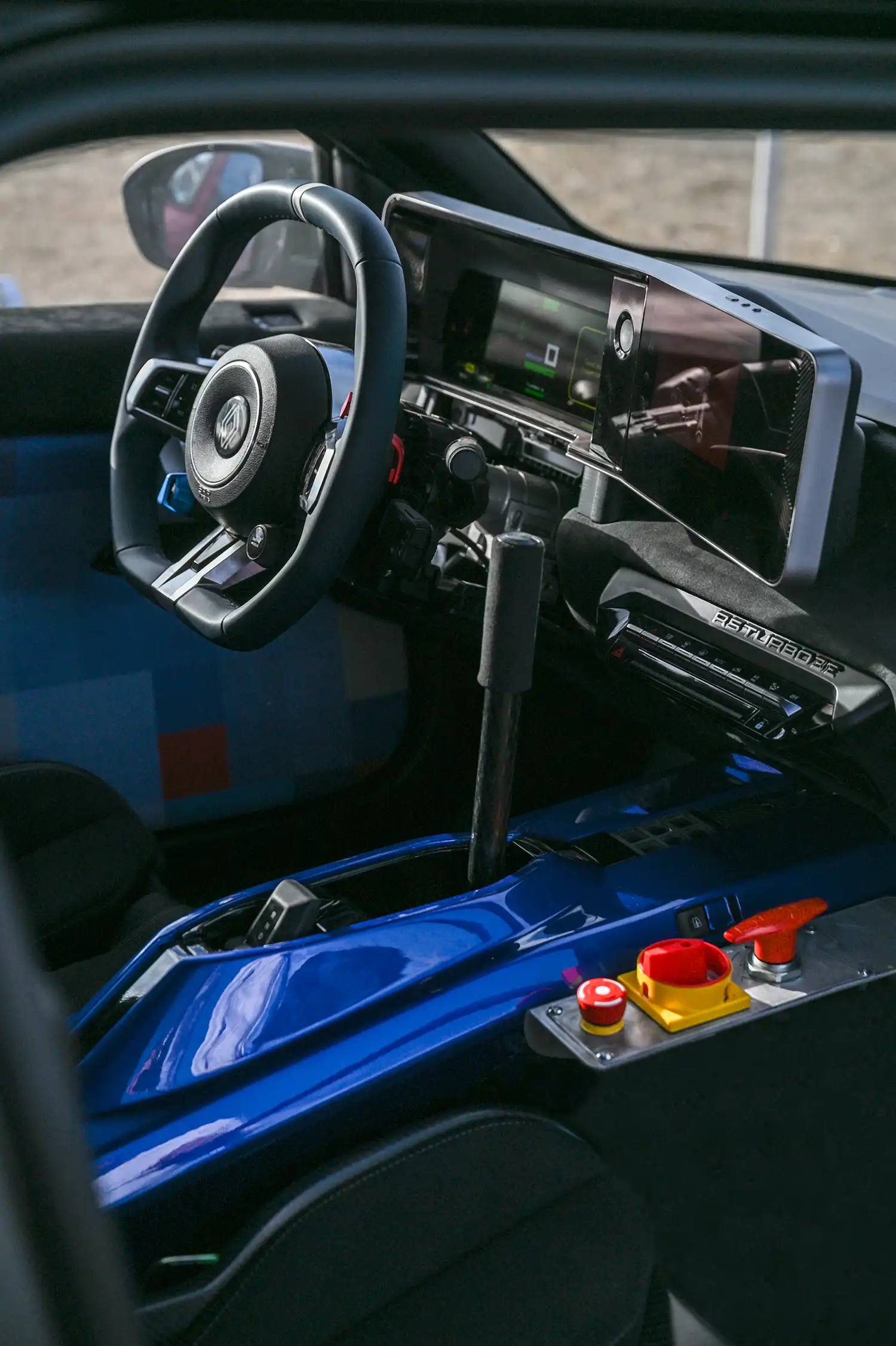 Renault 5 Turbo 3E: Electric Mini-Supercar Design, Tech & Art