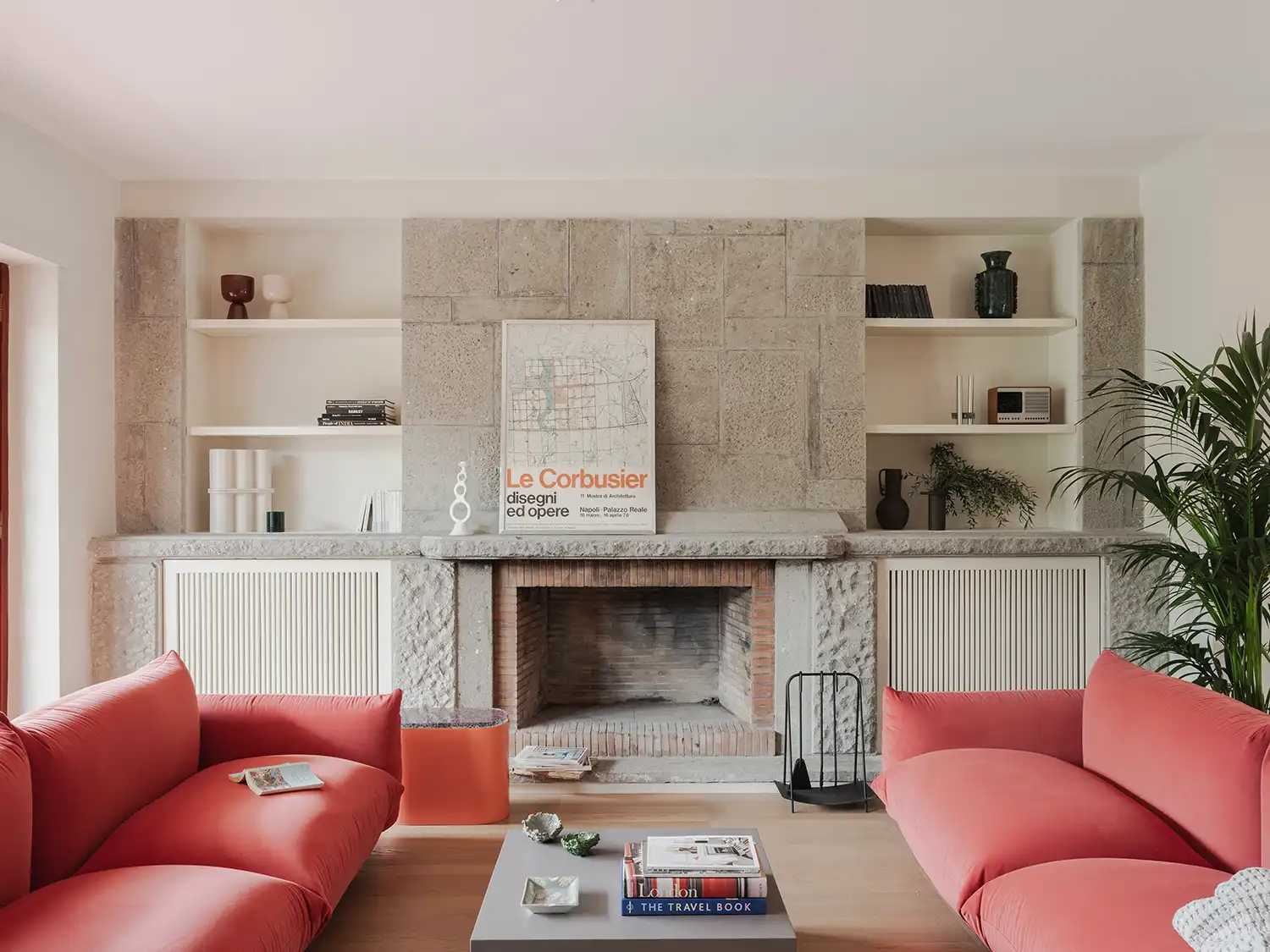 STUDIOTAMAT Revives 1960s Modernist Villa in Castelli Romani, Rome