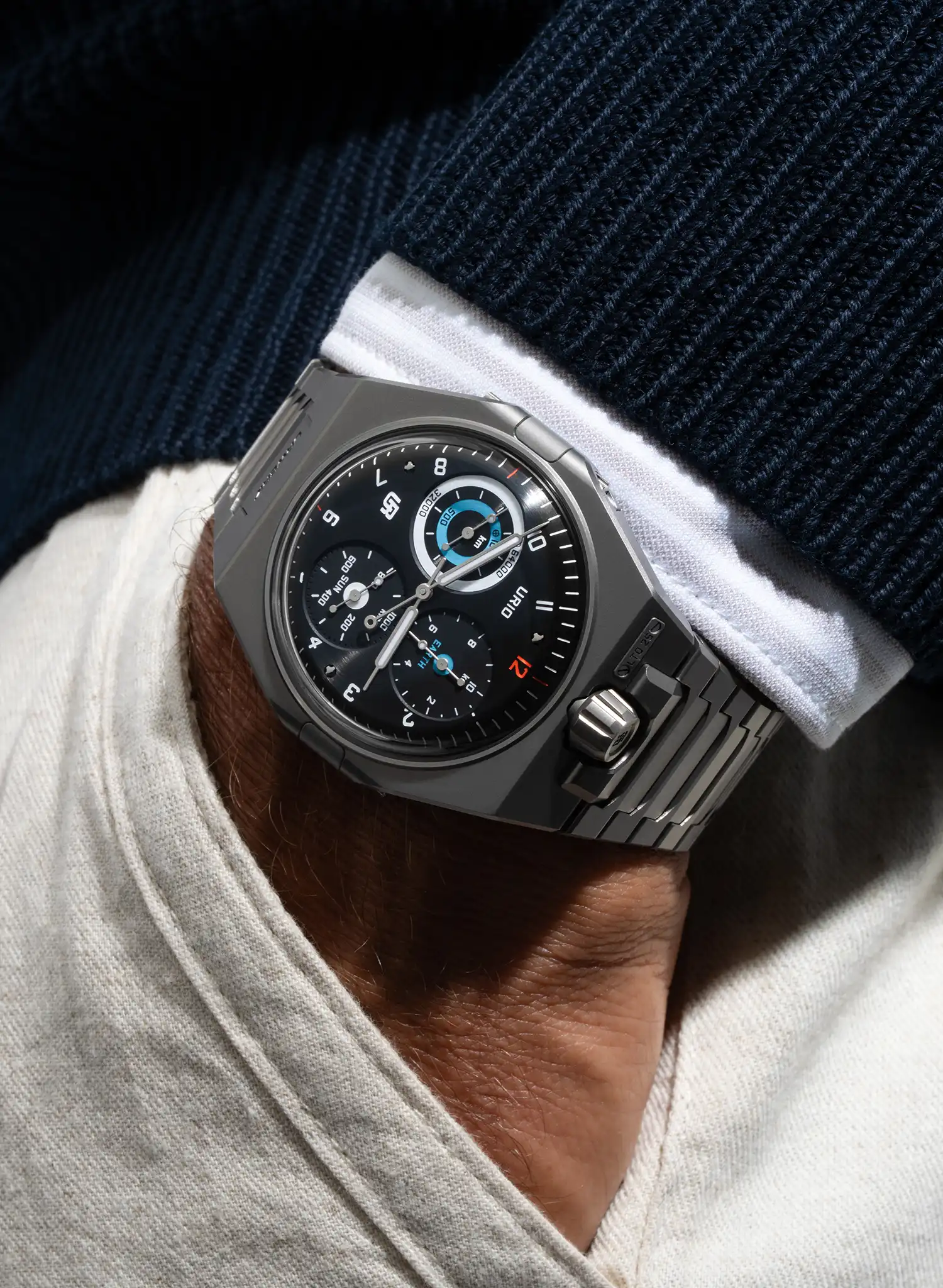 URWERK UR-10 SpaceMeter: Measuring Earth's Distance