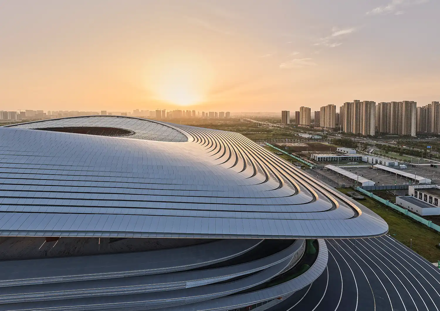 ZHA’s Xi’an Football Centre: Fluid Geometry, Sustainable Stadium Design