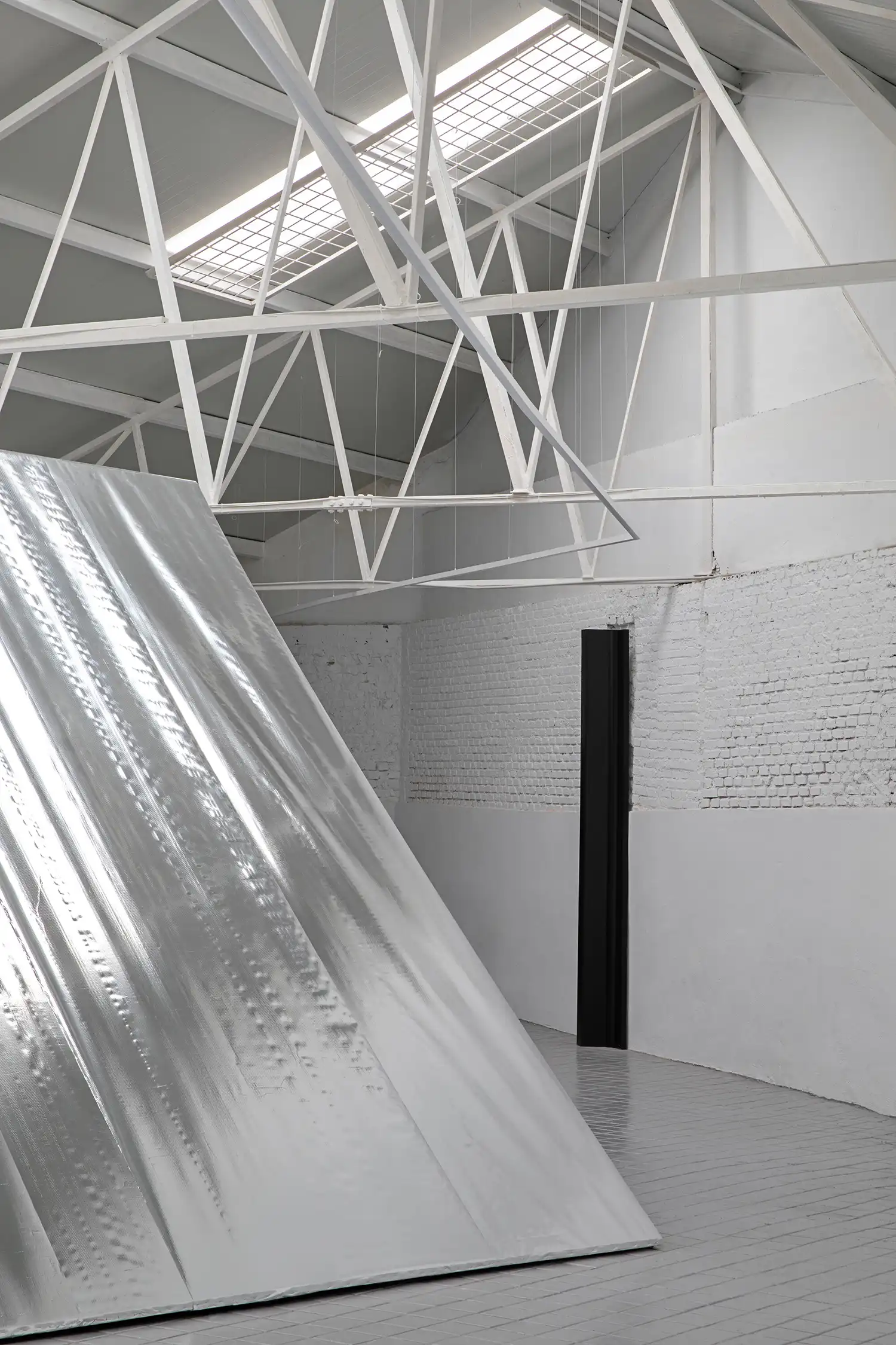 Armed Fabrics: Paloma Cañizares Unfolds Future of Textile Architecture 