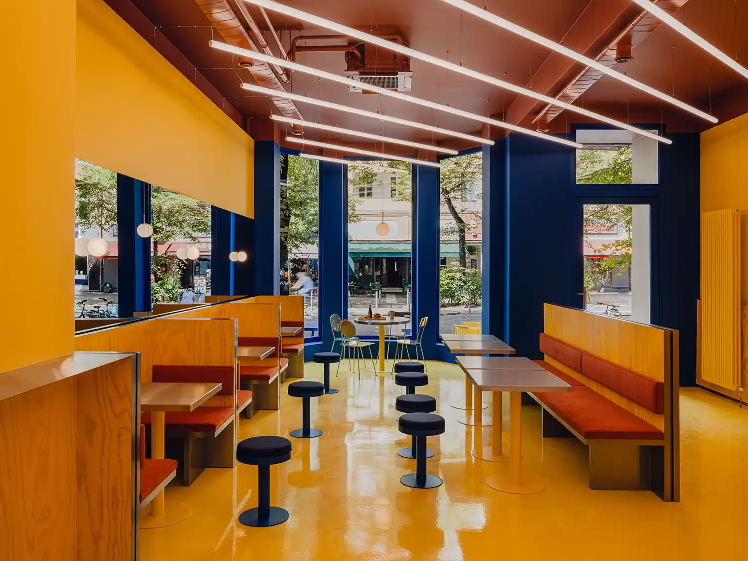 Bruzkus Greenberg Uses Bold Colour-Blocking in Berlin’s Flip-N-Fry