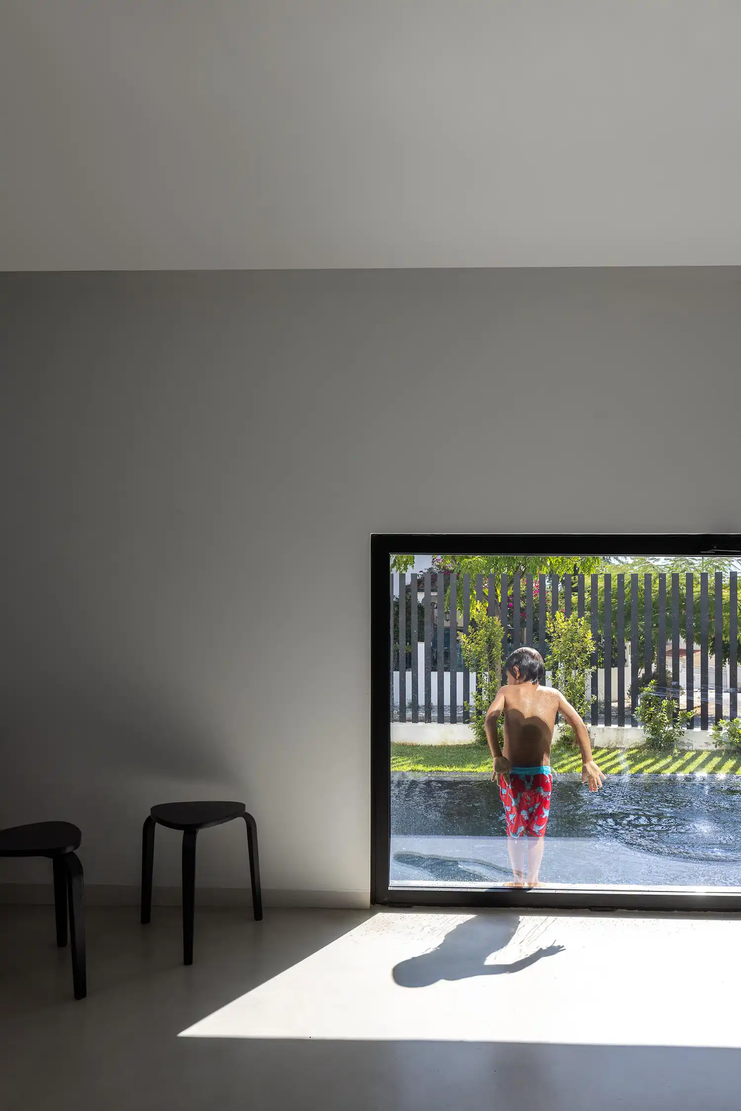 Casa DR: NMDARQ's Geometric, Light-Filled Modern Home in Portugal 